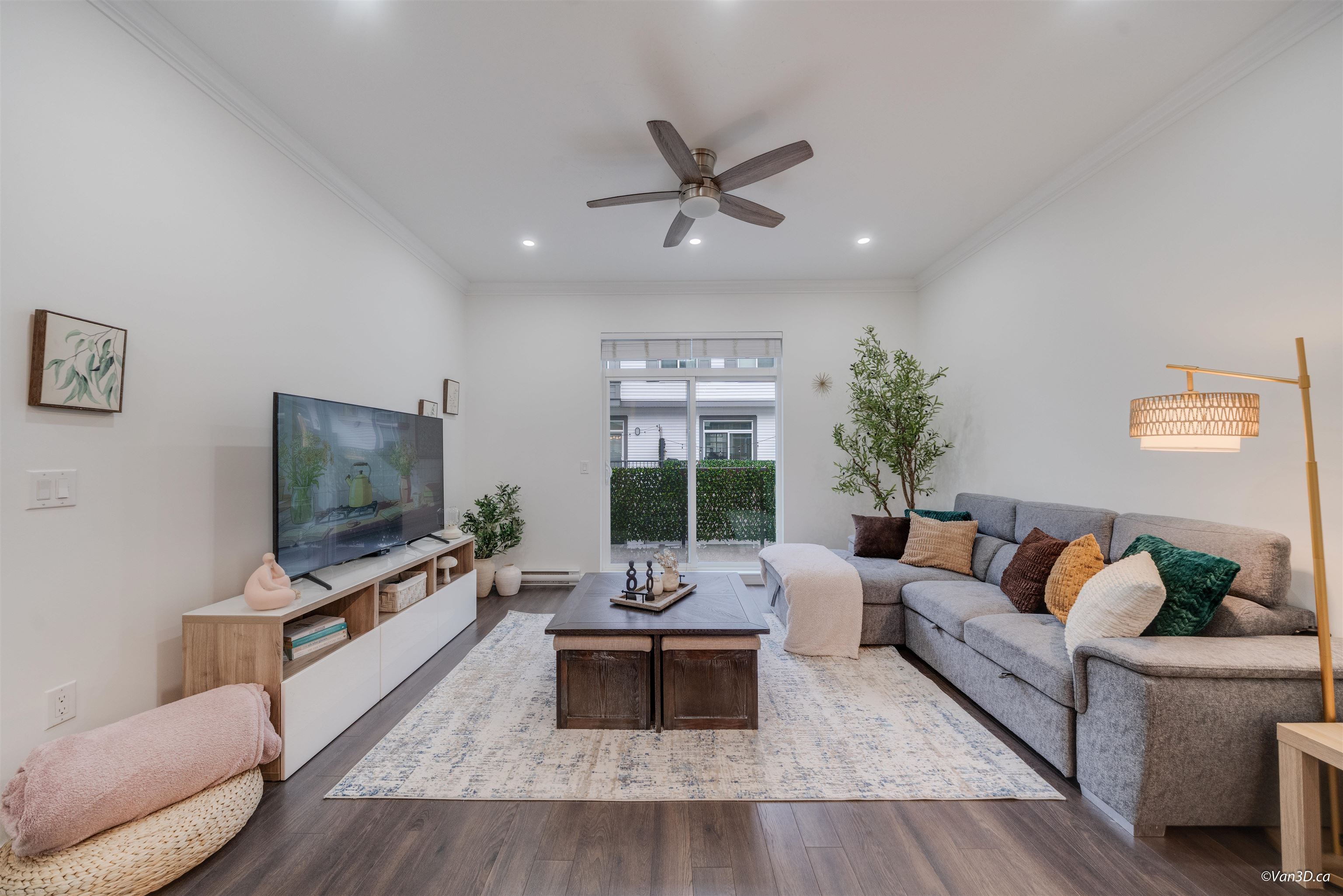 111 8168 136A AVENUE, R3075640, BC,