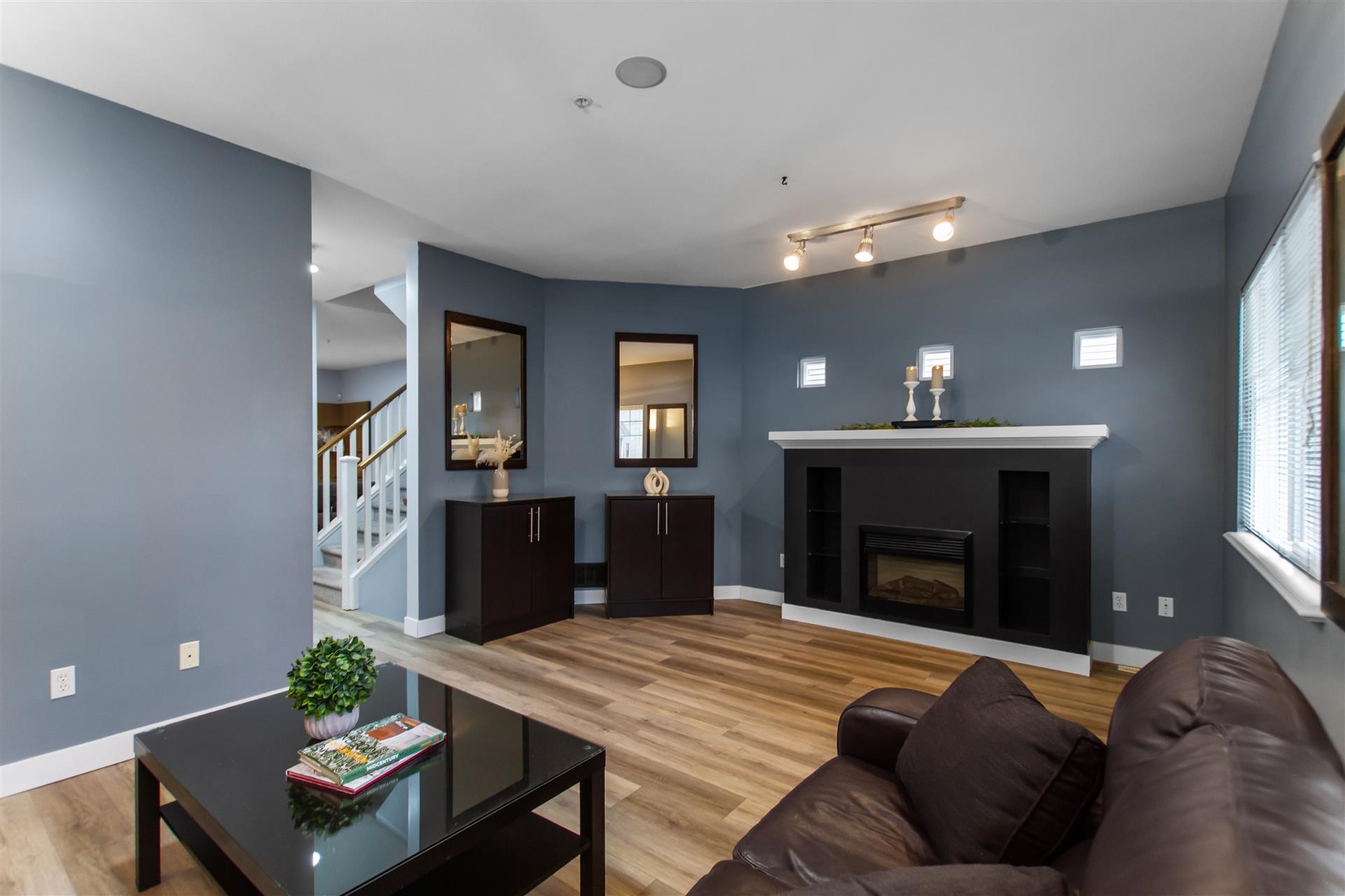 9 1108 RIVERSIDE CLOSE, R3075729, BC,