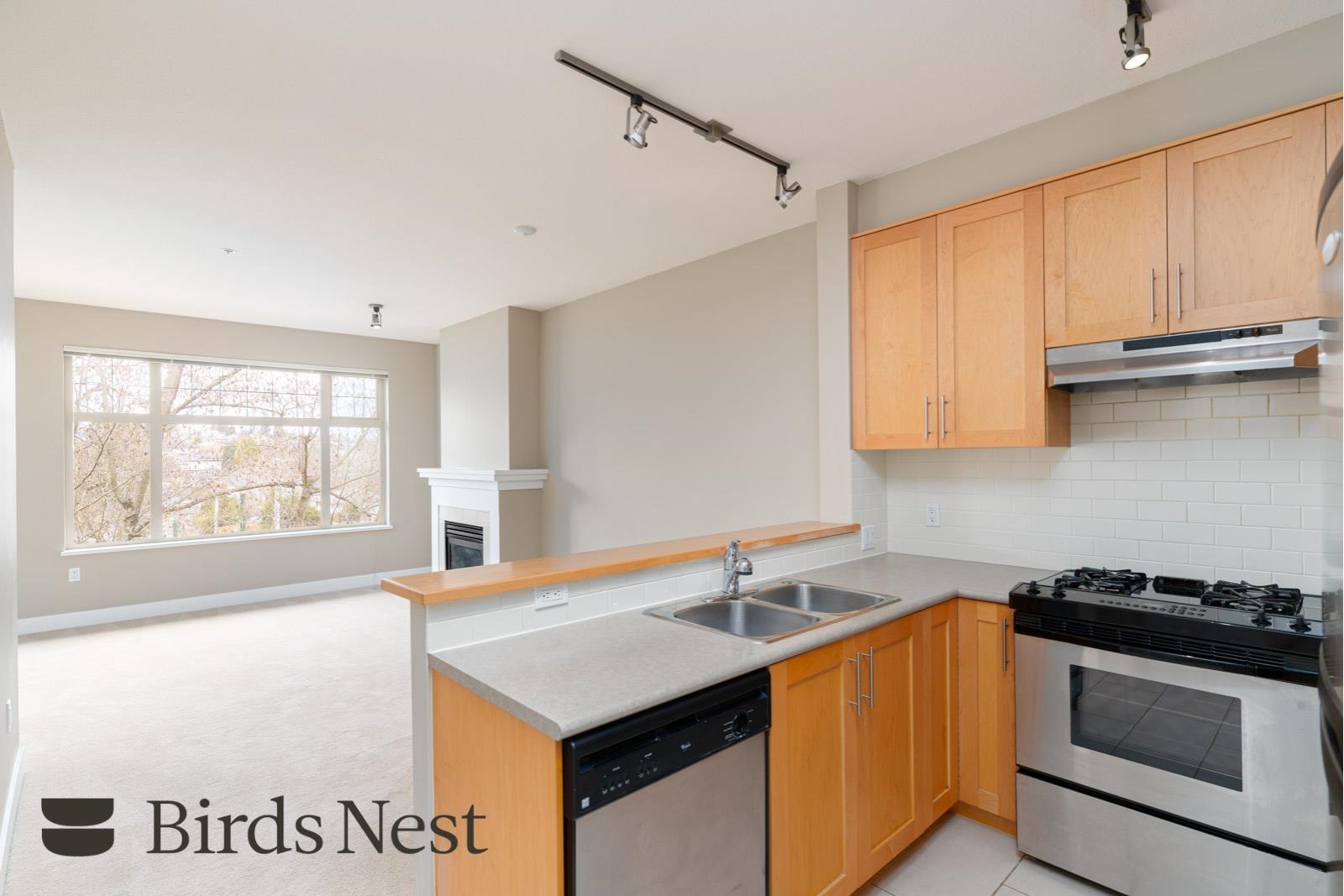 408 2083 33RD AVENUE, R3075847, BC,