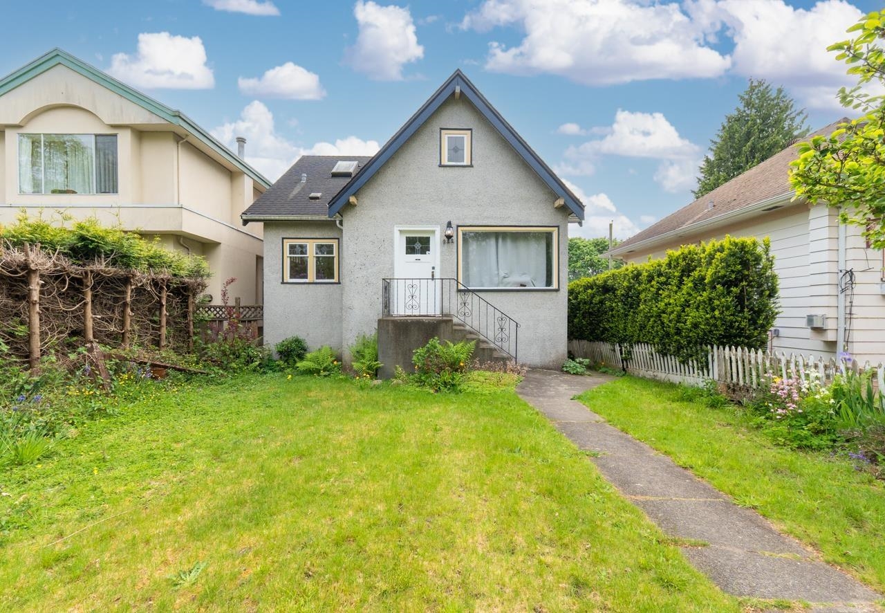 922 PARK DRIVE, Vancouver BC V6P 2J4, R3075877, BC,