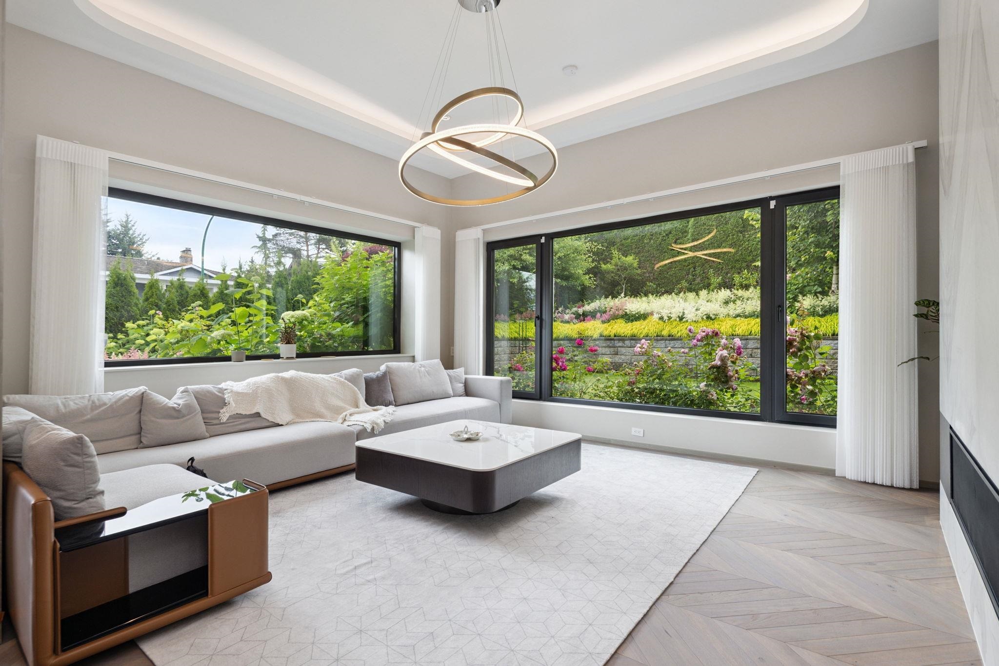 6363 BUCKINGHAM DRIVE, Burnaby BC V5E 4B5, R3075965, BC,