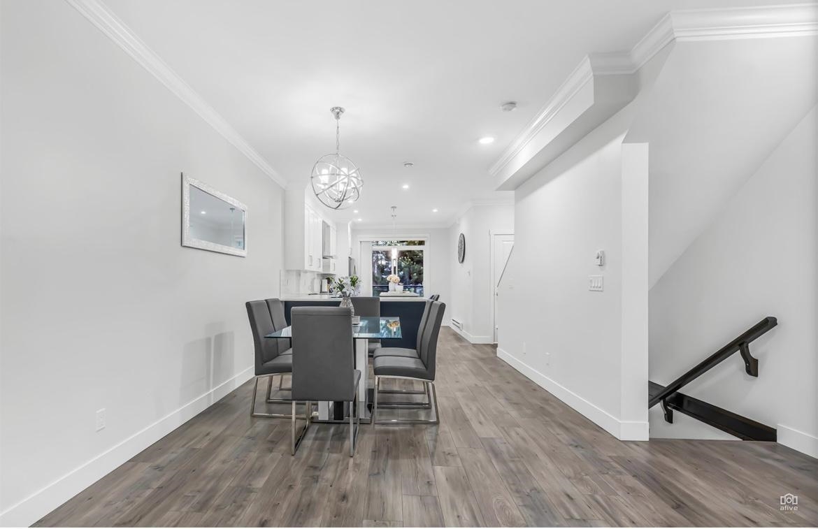 10 13898 64 AVENUE, R3076018, BC,