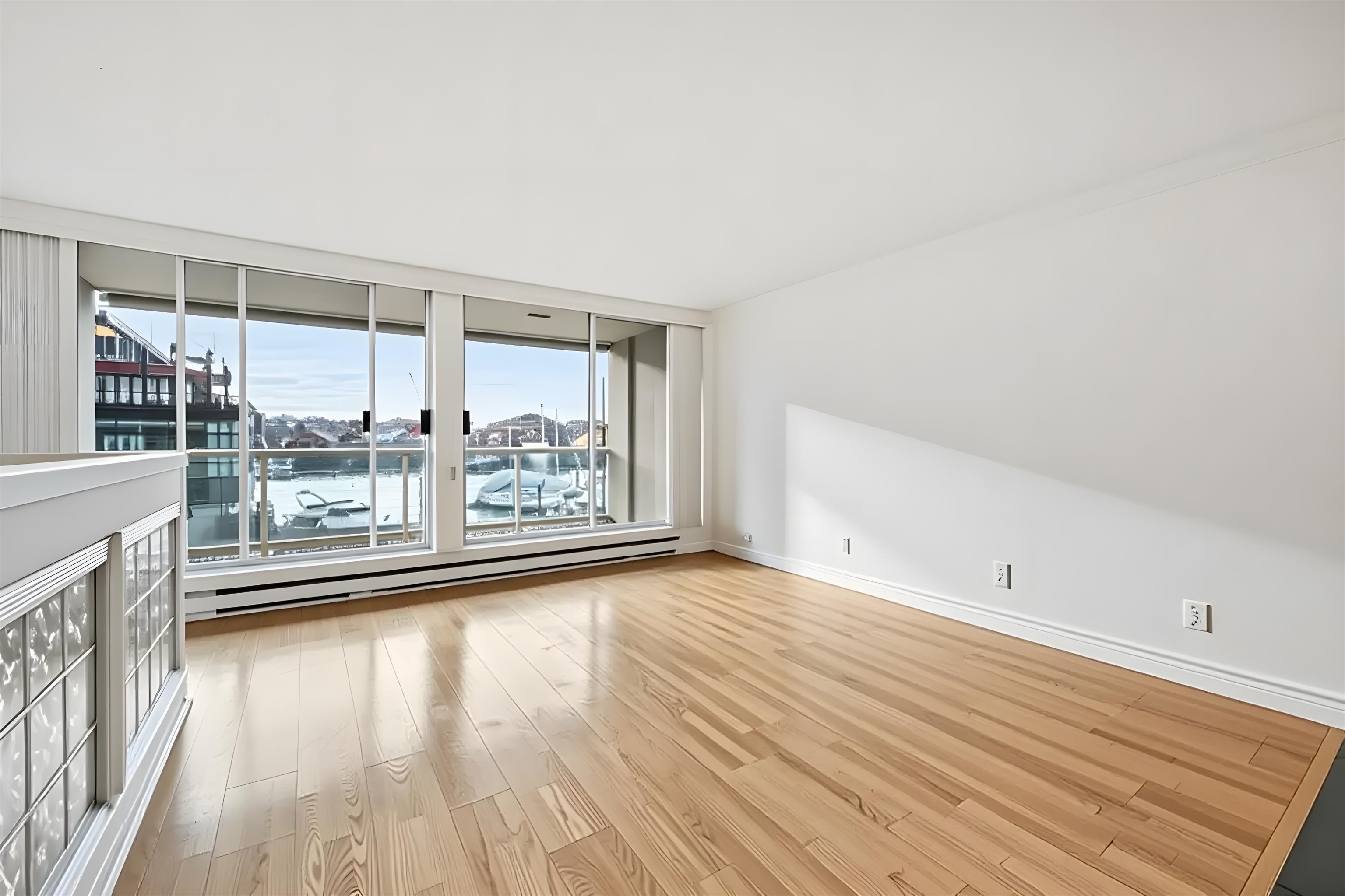 205 1600 HOWE STREET, R3076026, BC,