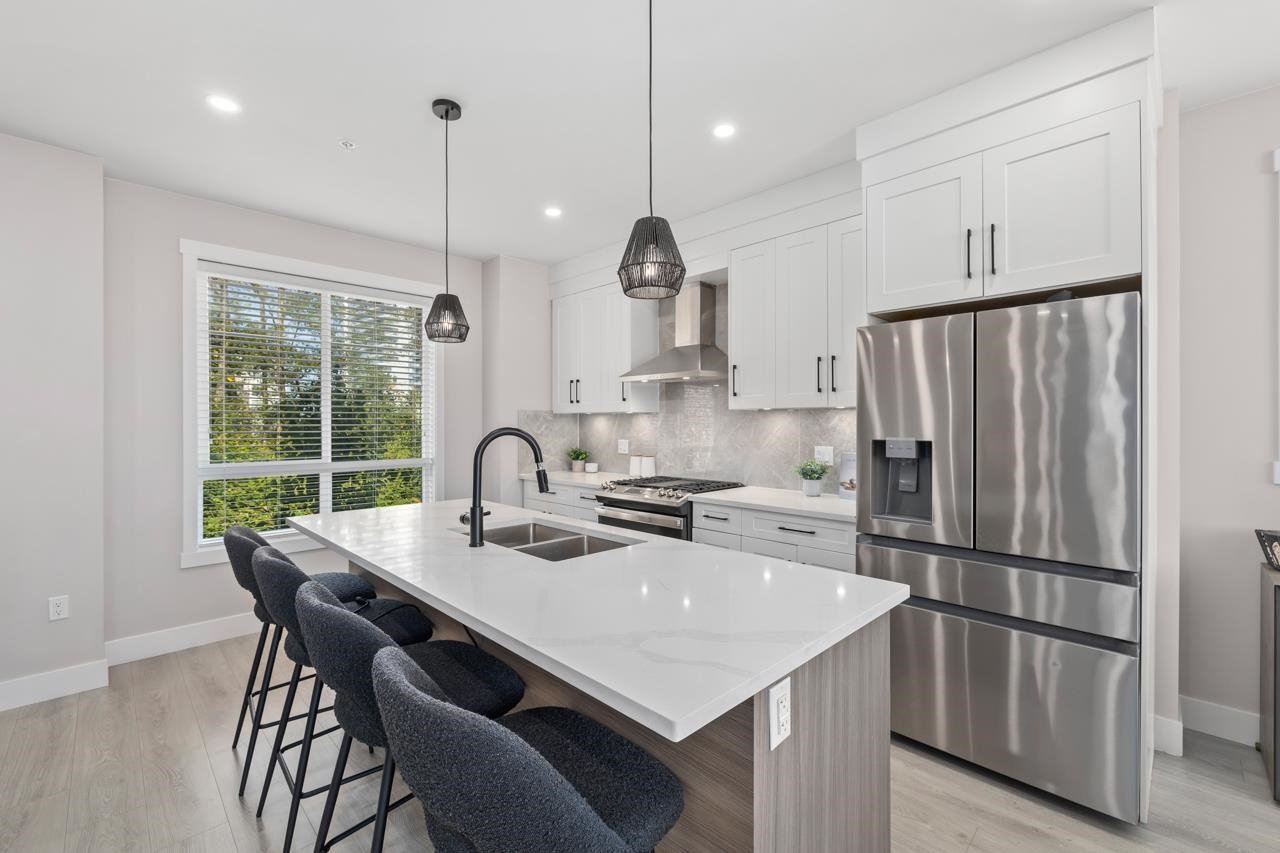 31 20155 84 AVENUE, R3076216, BC,