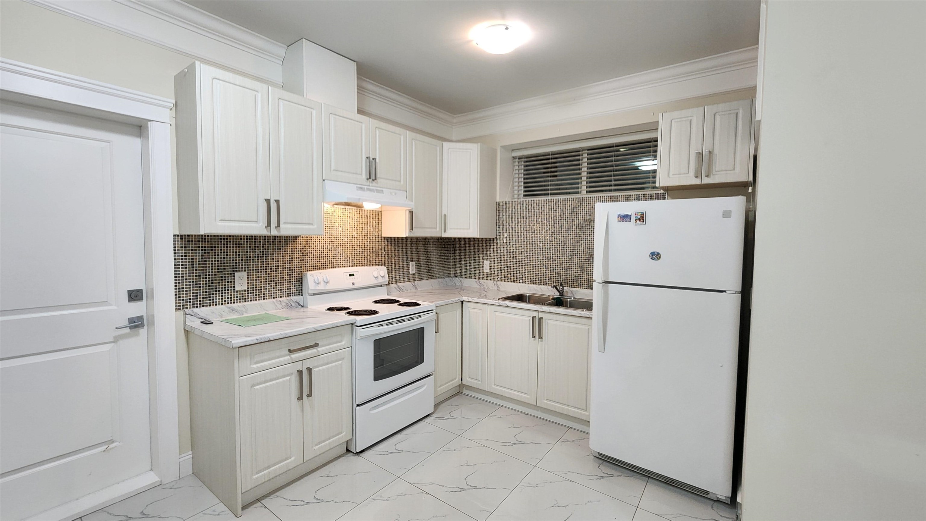 6008 MCKEE STREET, Burnaby BC V5J 2V5, R3076286, BC,