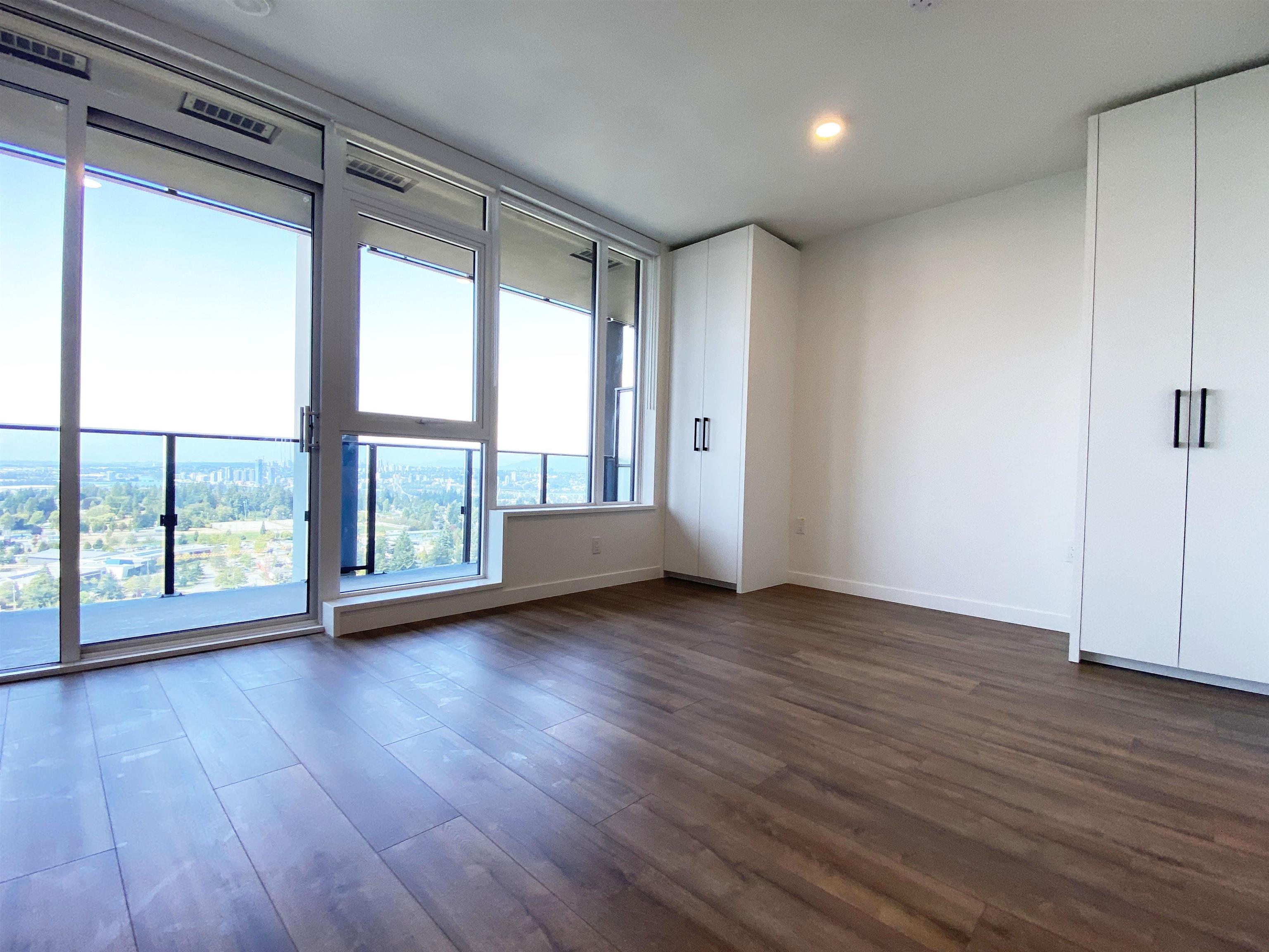 3211 10448 UNIVERSITY DRIVE, R3076287, BC,