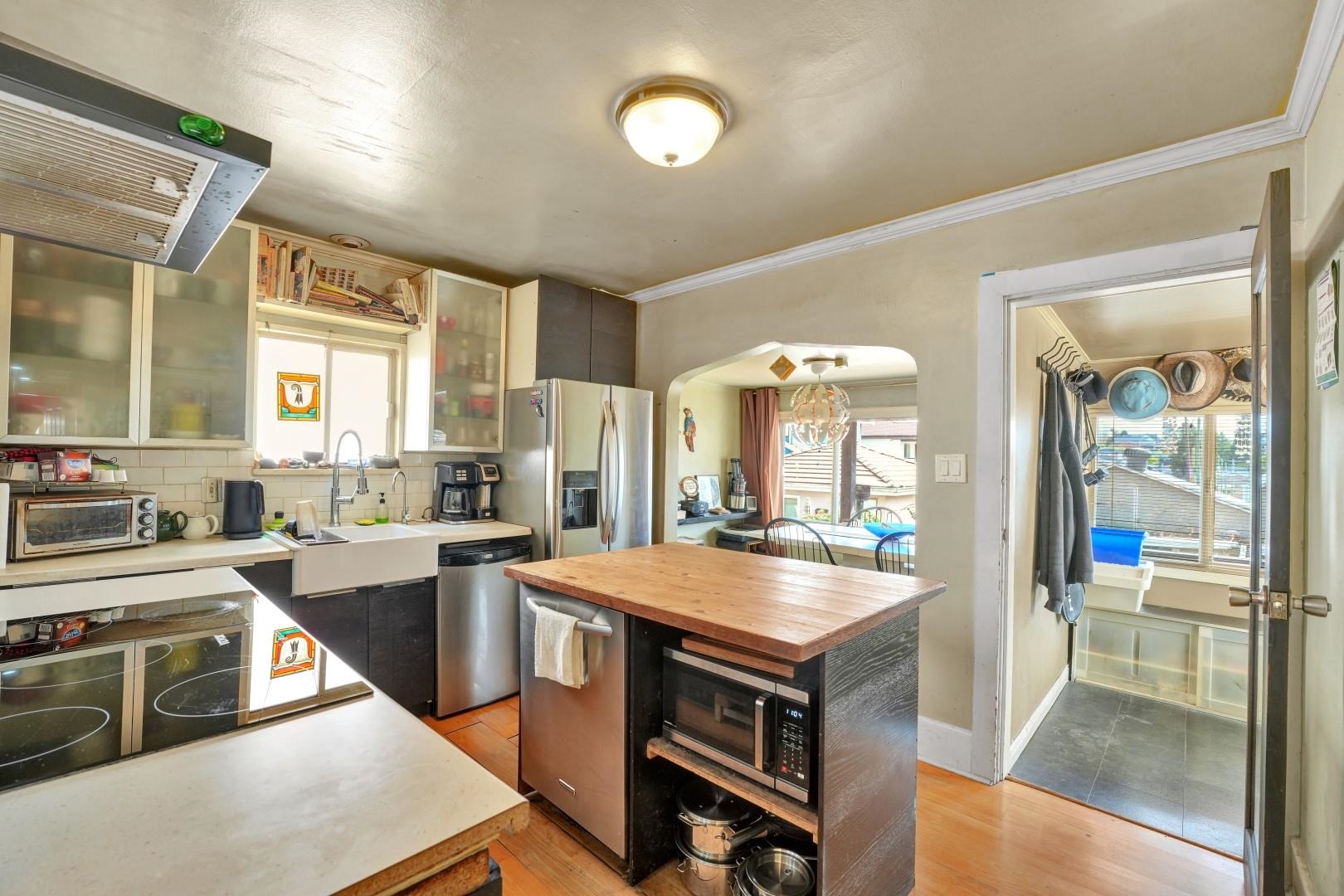 2150 NANAIMO STREET, Vancouver BC V5N 5C7, R3076467, BC,