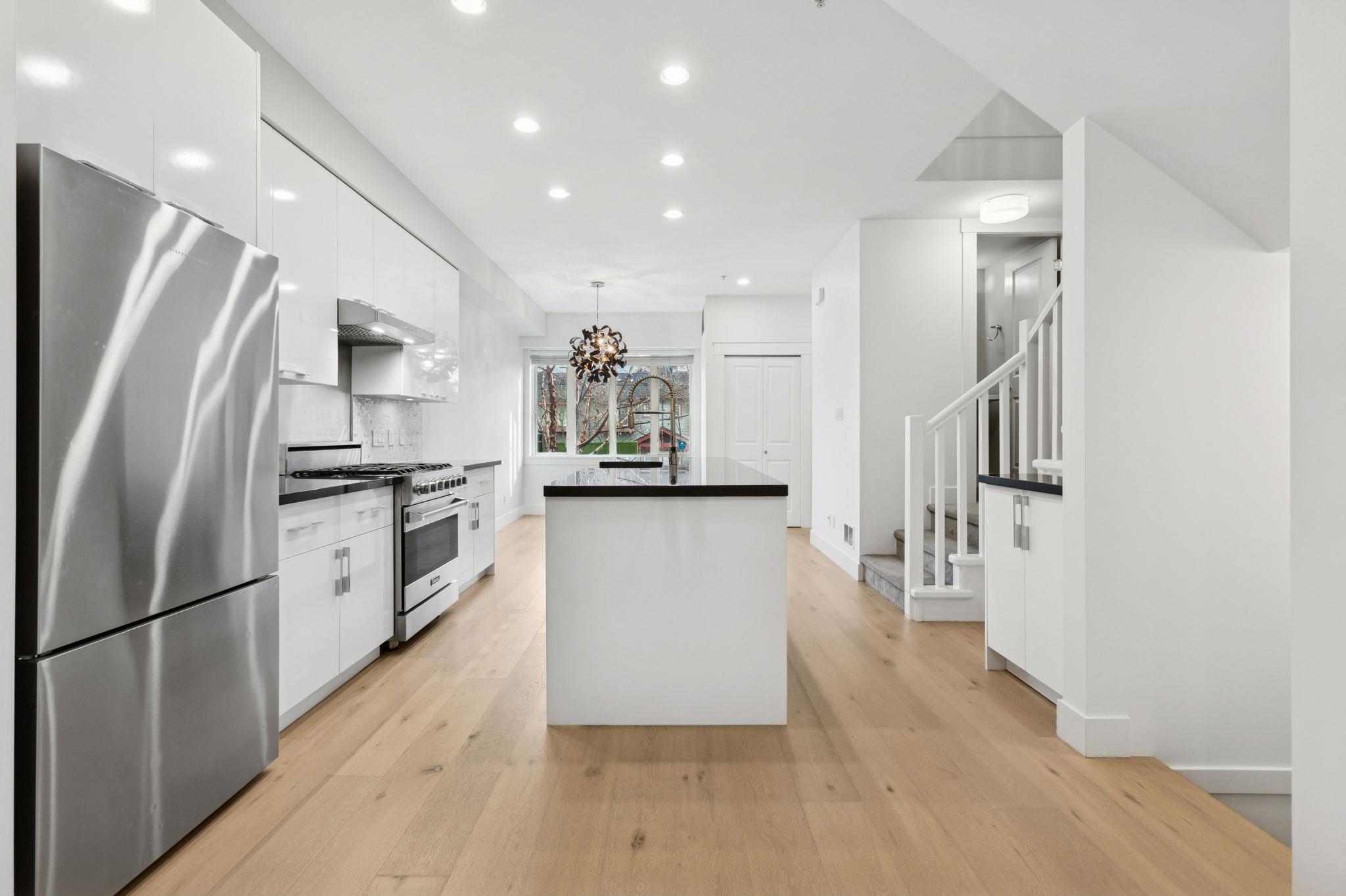 5961 OAK STREET, Vancouver BC V6M 2W1, R3076584, BC,