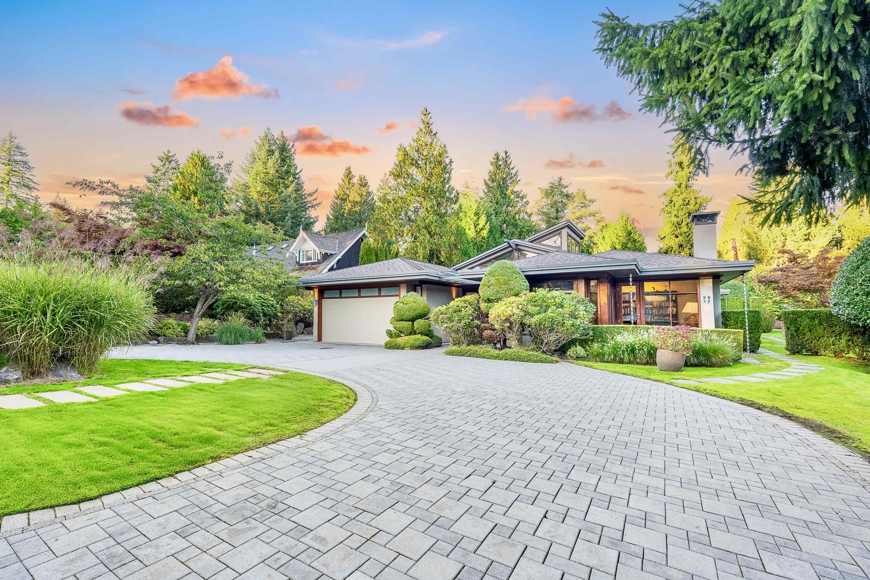 389 MOYNE DRIVE, West Vancouver BC V7S 1J7, R3076837, BC,