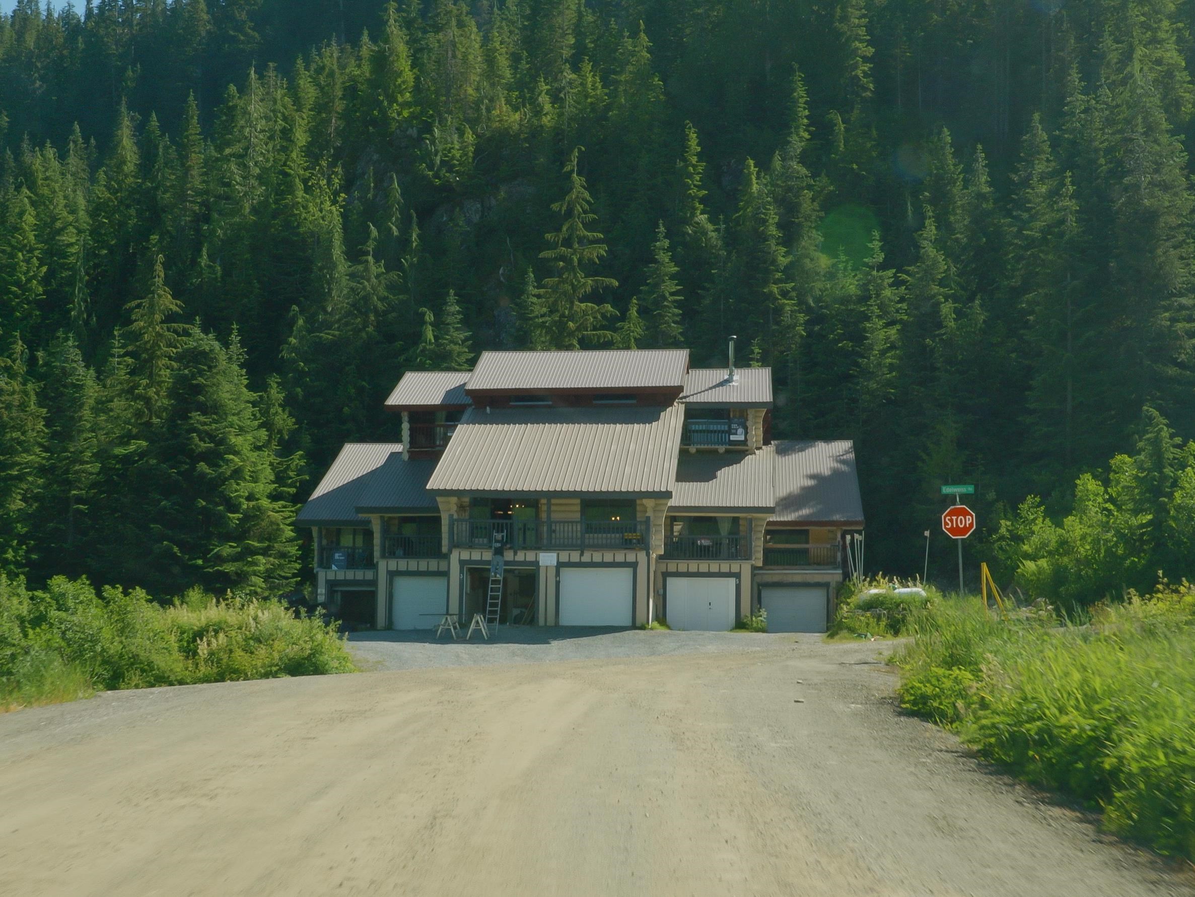 4 20649 EDELWEISS DRIVE, R3076853, BC,