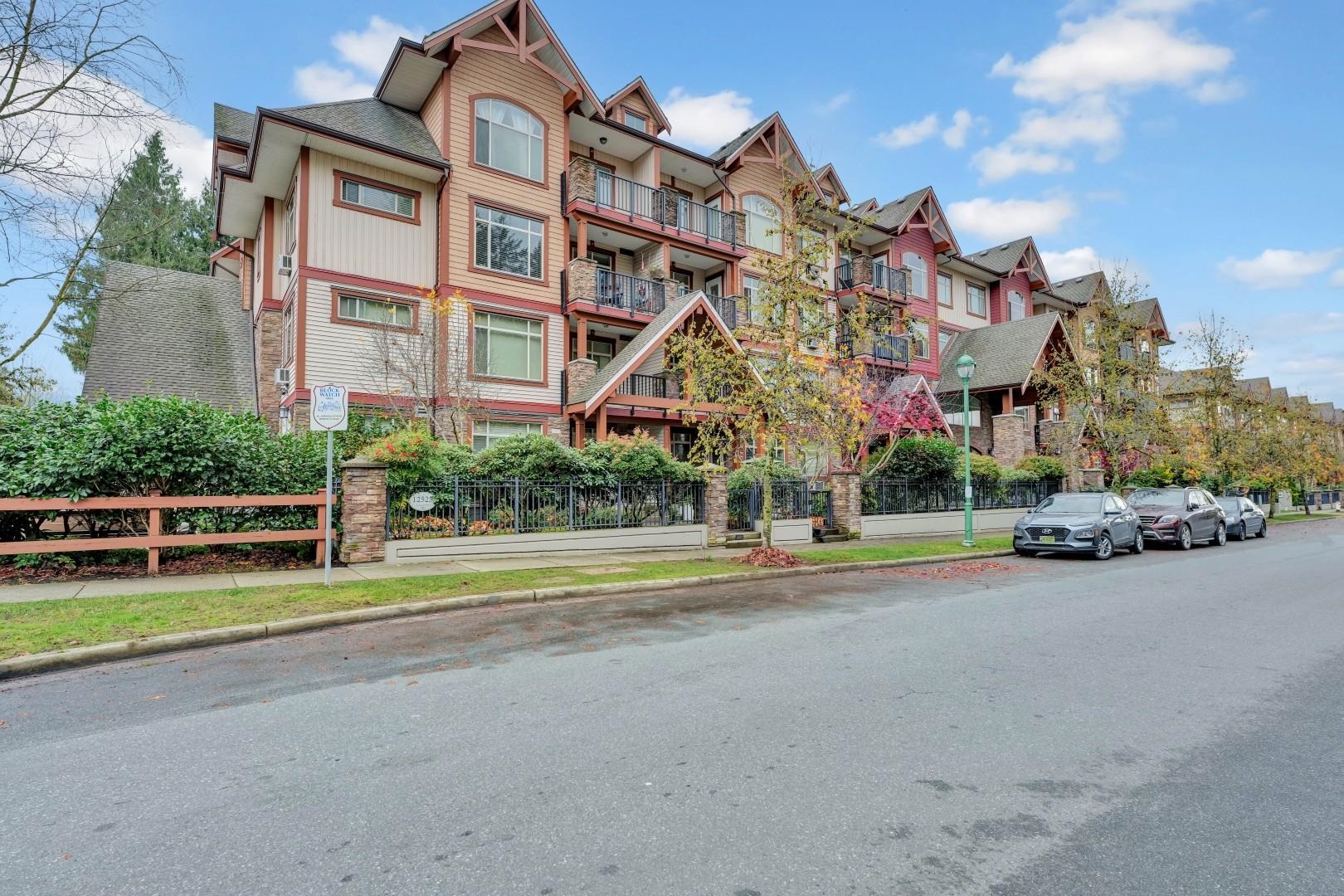 MLS® listing #R3076965 for sale located at 411 12525 190A STREET