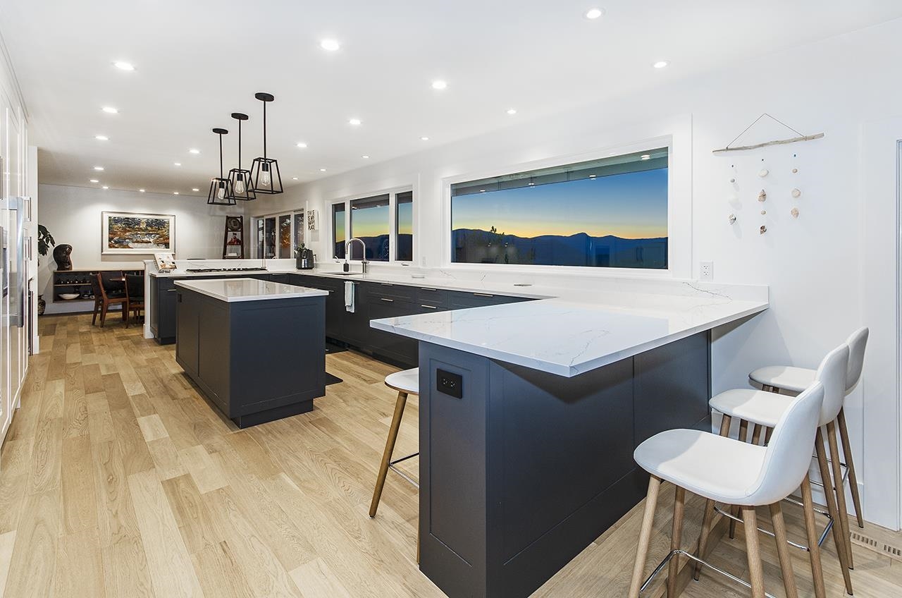 5237 TIMBERFEILD ROAD, West Vancouver BC V7W 2Y5, R3077110, BC,