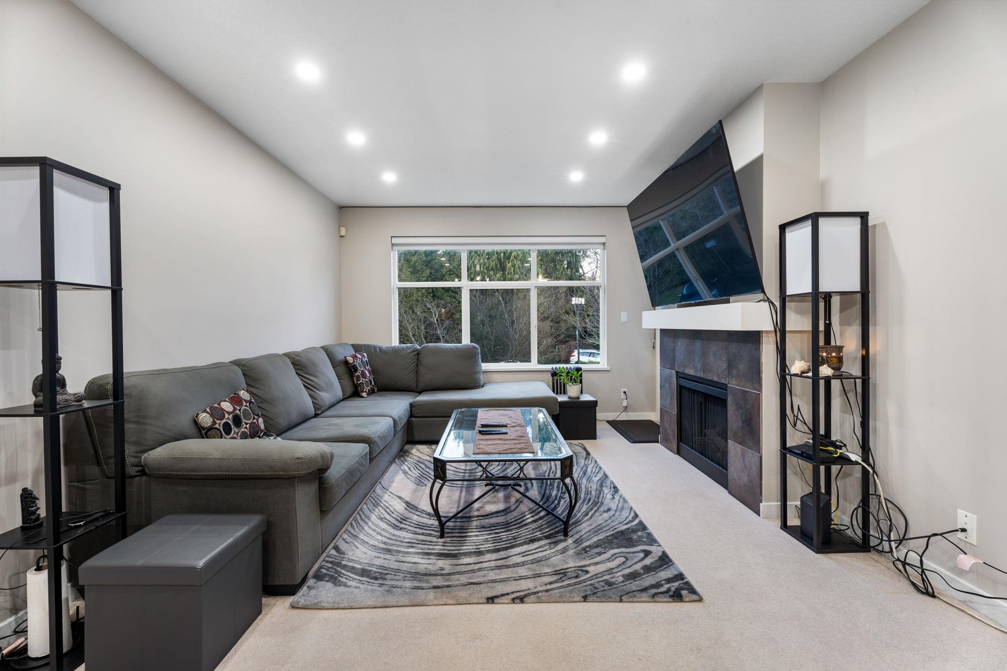 203 14885 105 AVENUE, R3077316, BC,