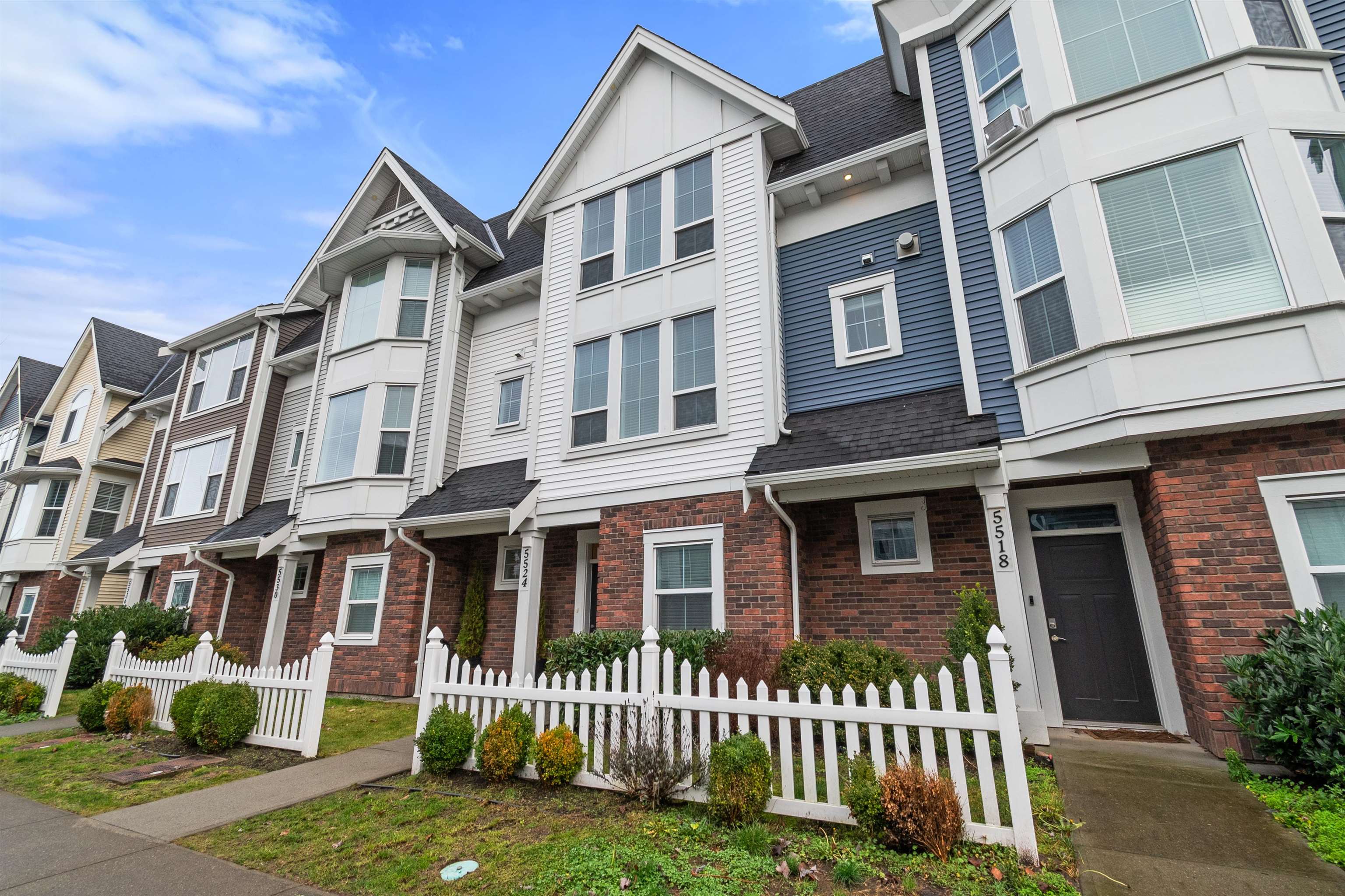 5524 DRIFTWOOD STREET, Chilliwack BC V2R 6A3, R3077577, BC,