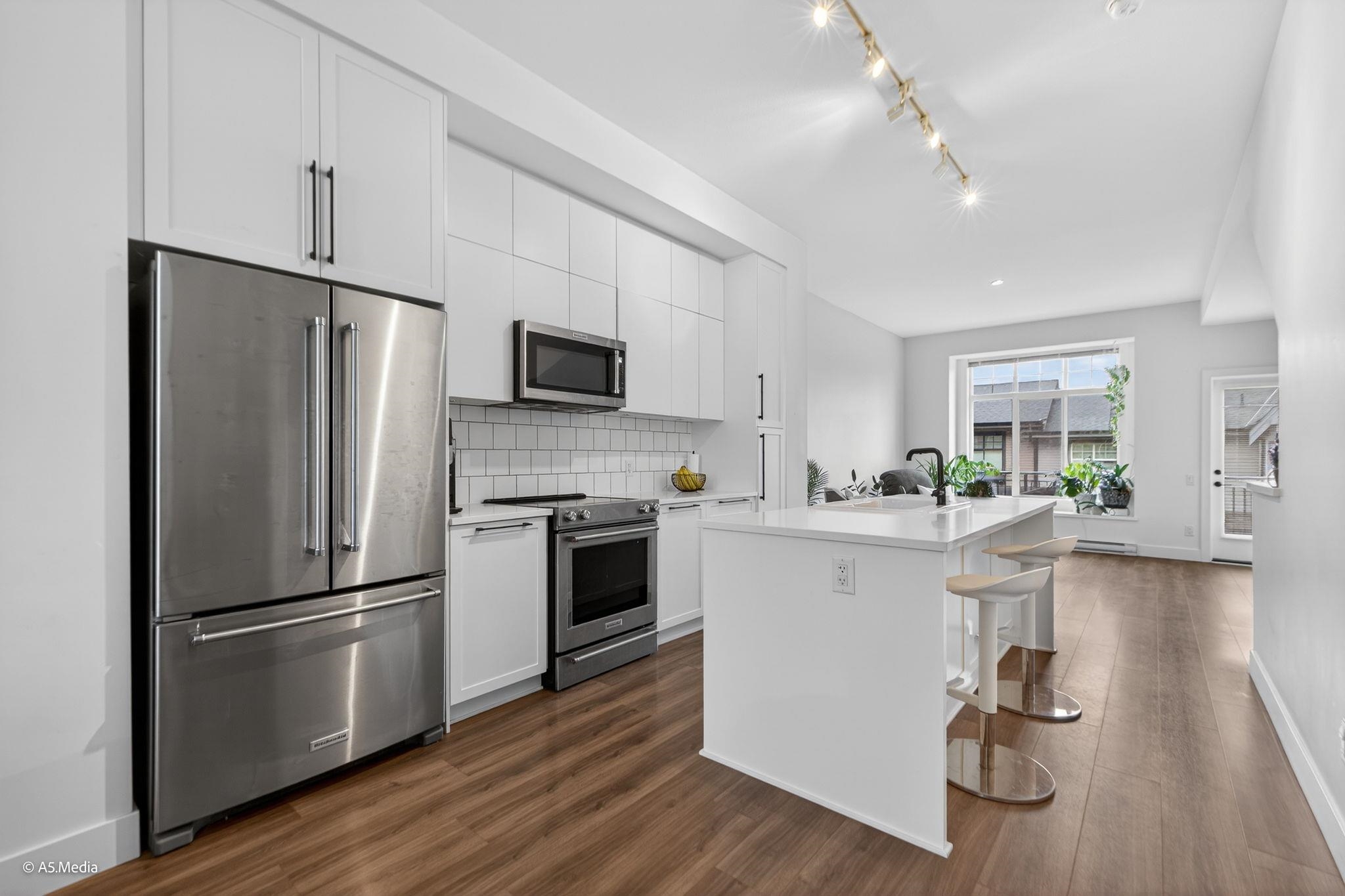 44 3552 VICTORIA DRIVE, R3077634, BC,