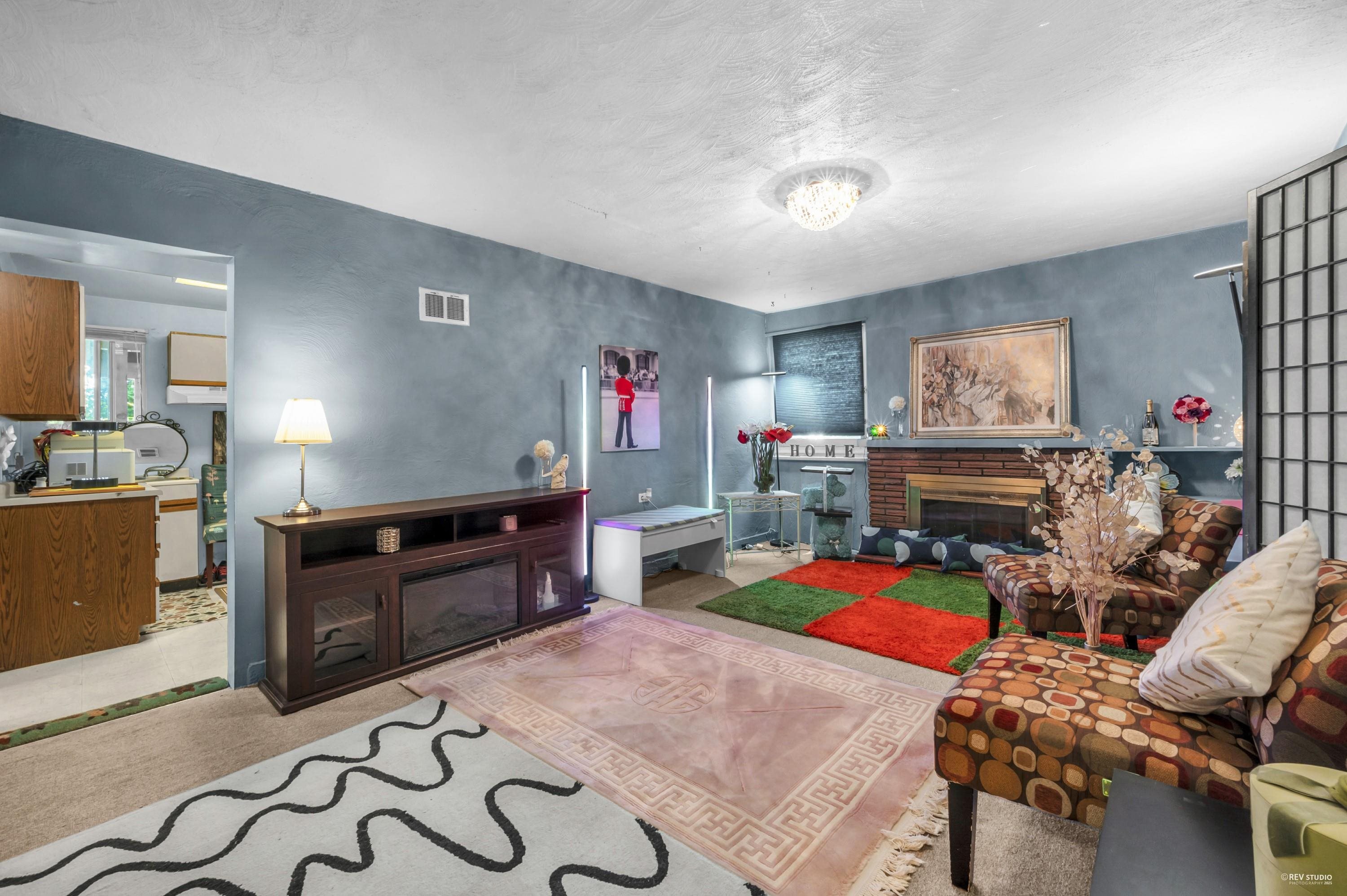 917 LADNER STREET, New Westminster BC V3L 4W5, R3077638, BC,