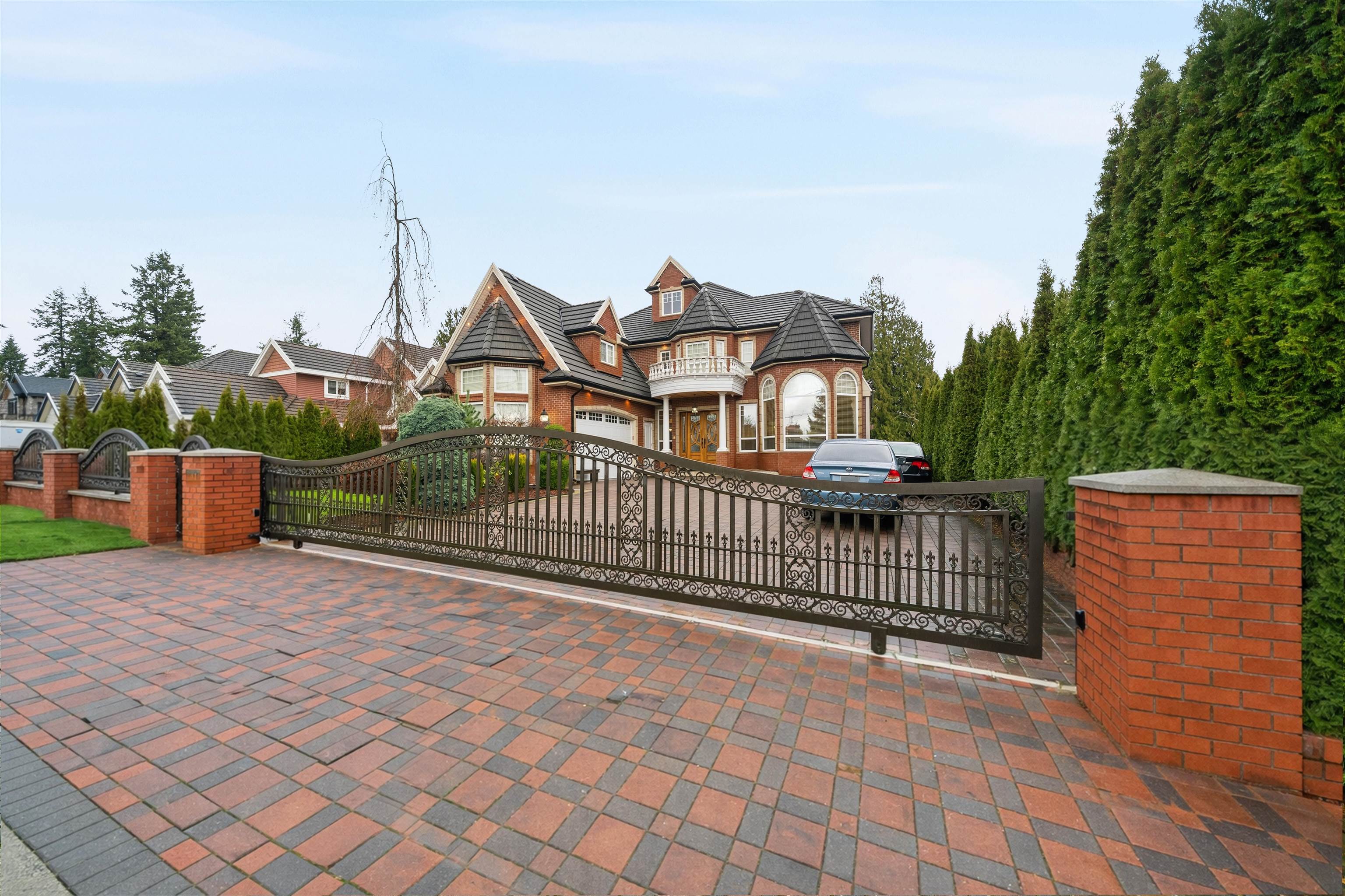 9316 125 STREET, Surrey BC V3V 4X6, R3077648, BC,