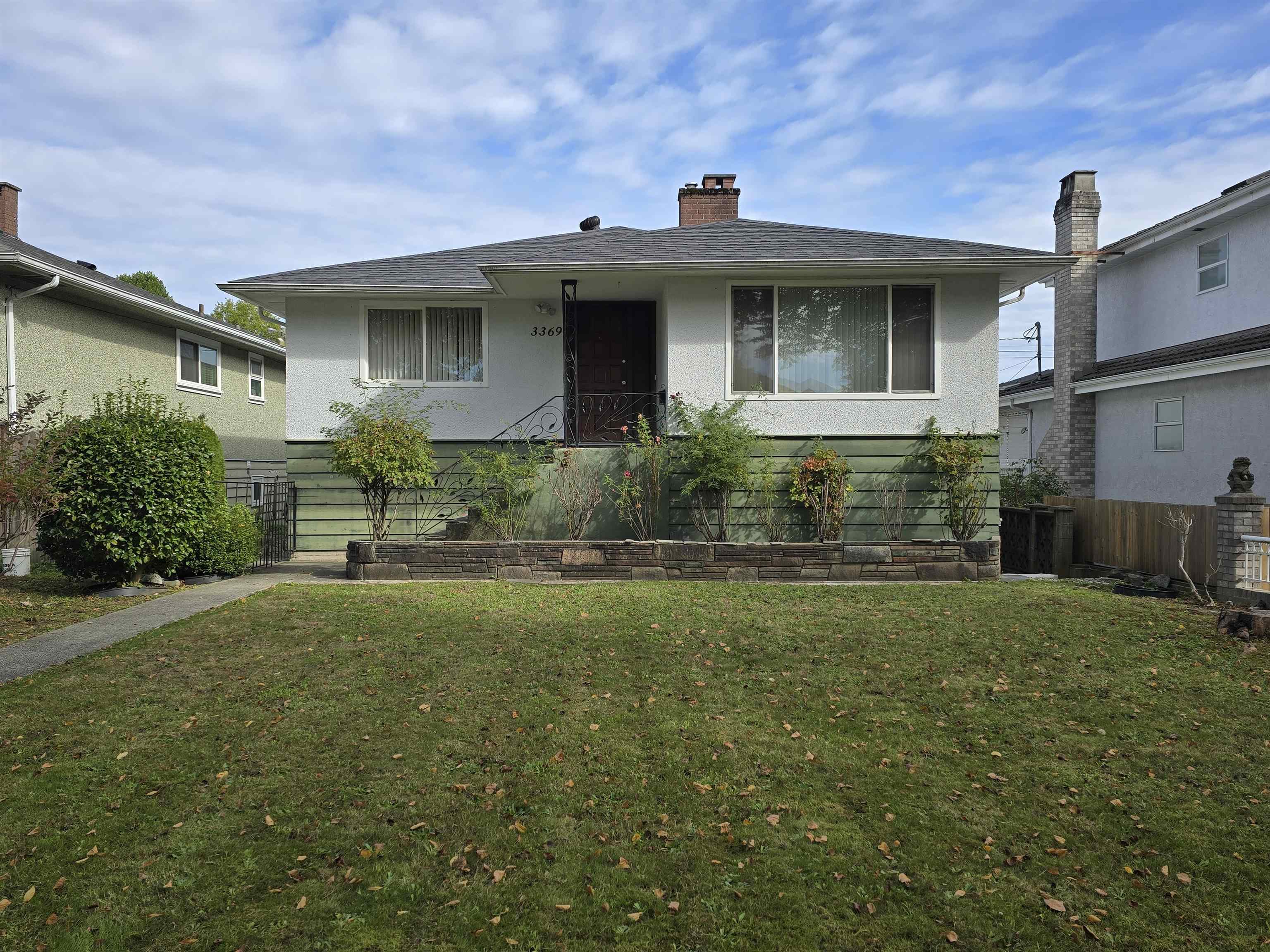 3369 PRICE STREET, Vancouver BC V5R 5P8, R3077864, BC,