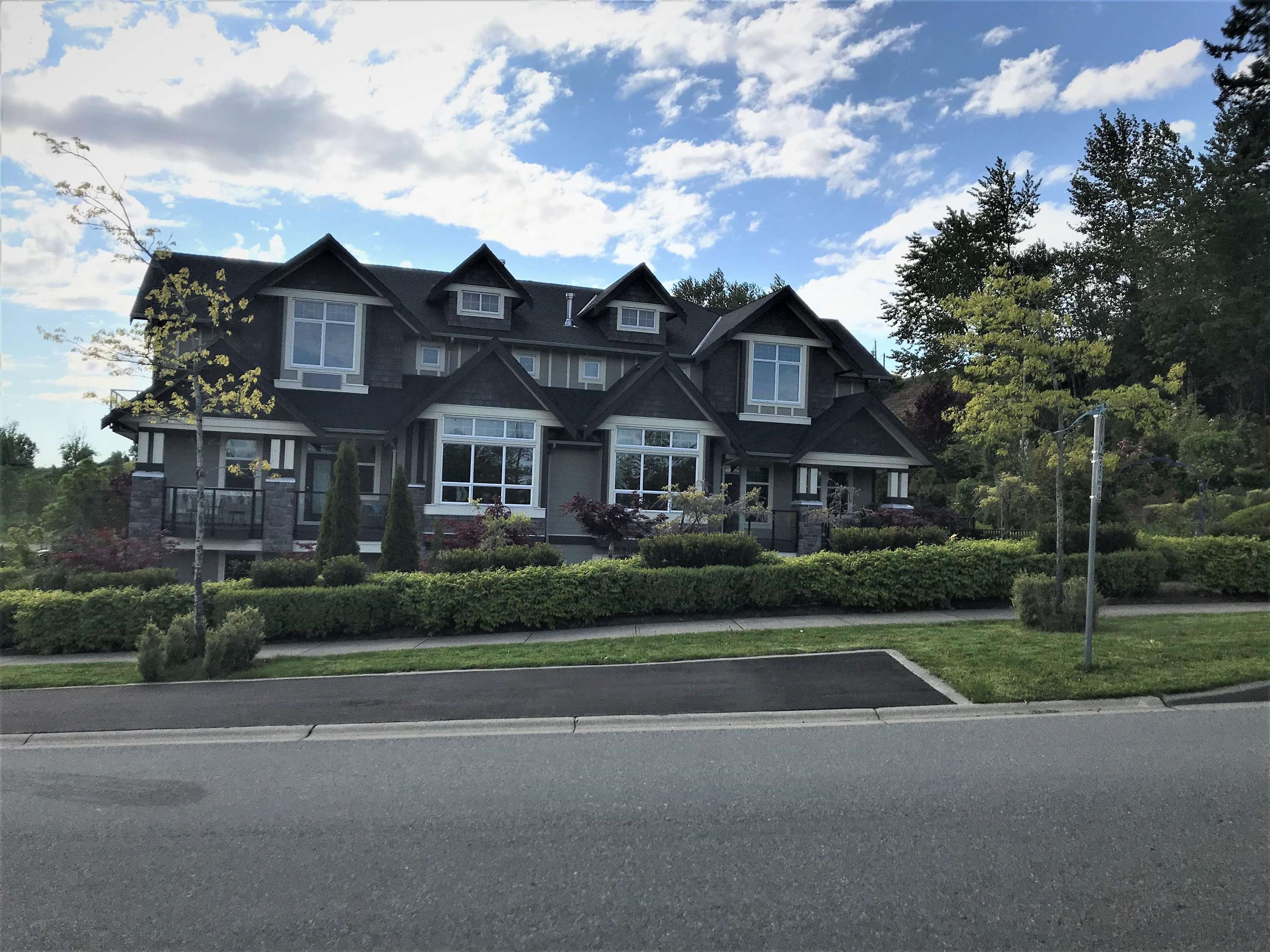 2379 CHARDONNAY LANE, Abbotsford BC V4X 0A6, R3077880, BC,