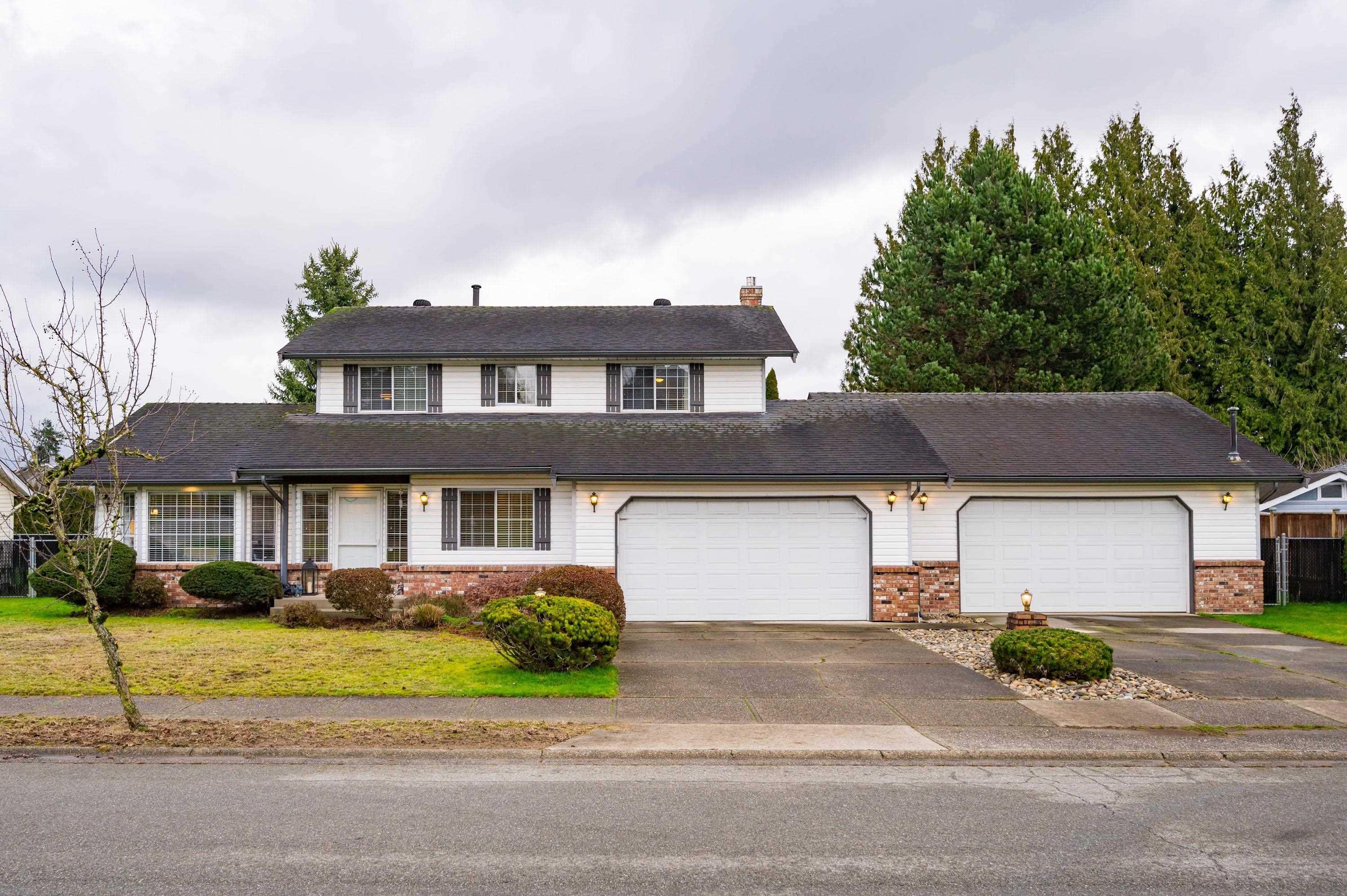 5644 E SUNRISE CRESCENT, Surrey BC V3S 7M5, R3077895, BC,