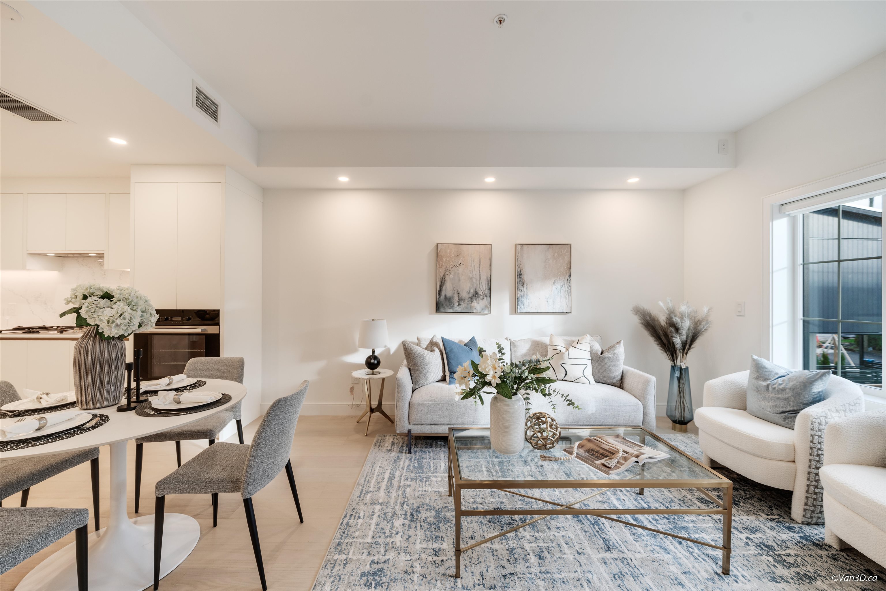 208 918 32ND STREET, R3077928, BC,