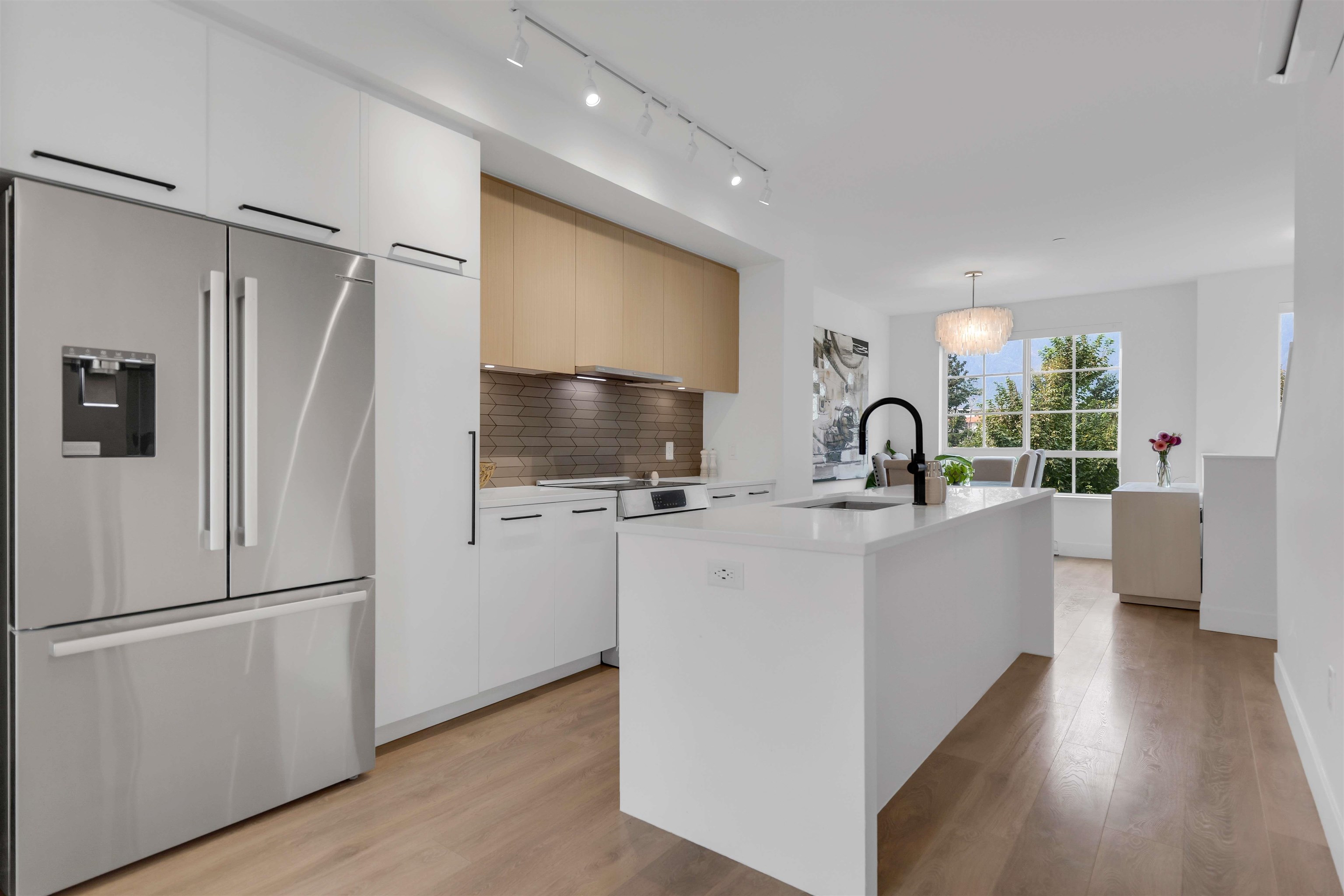 38053 HELM WAY, Squamish BC V8B 2A1, R3078028, BC,