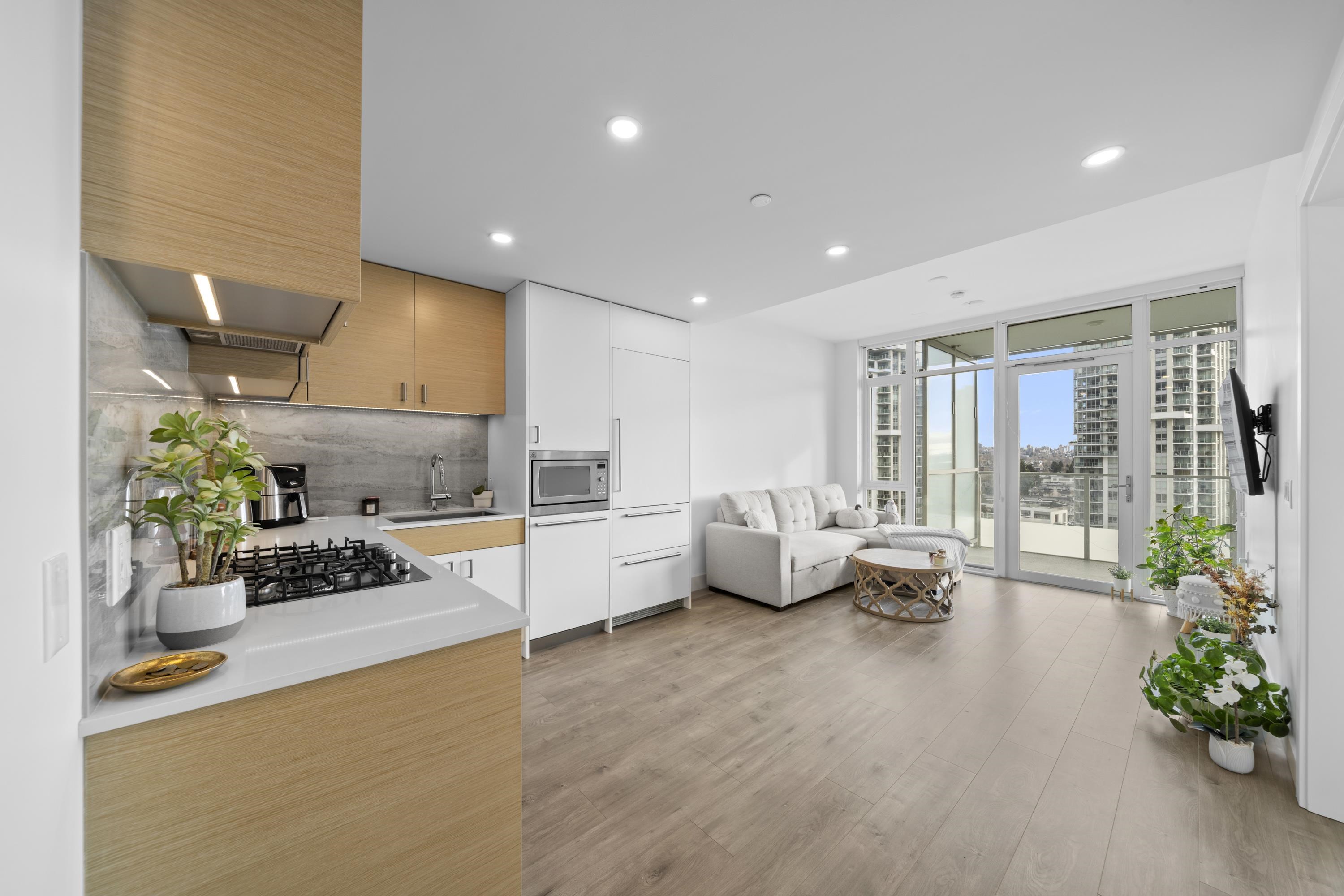 1003 200 KLAHANIE COURT, R3078146, BC,