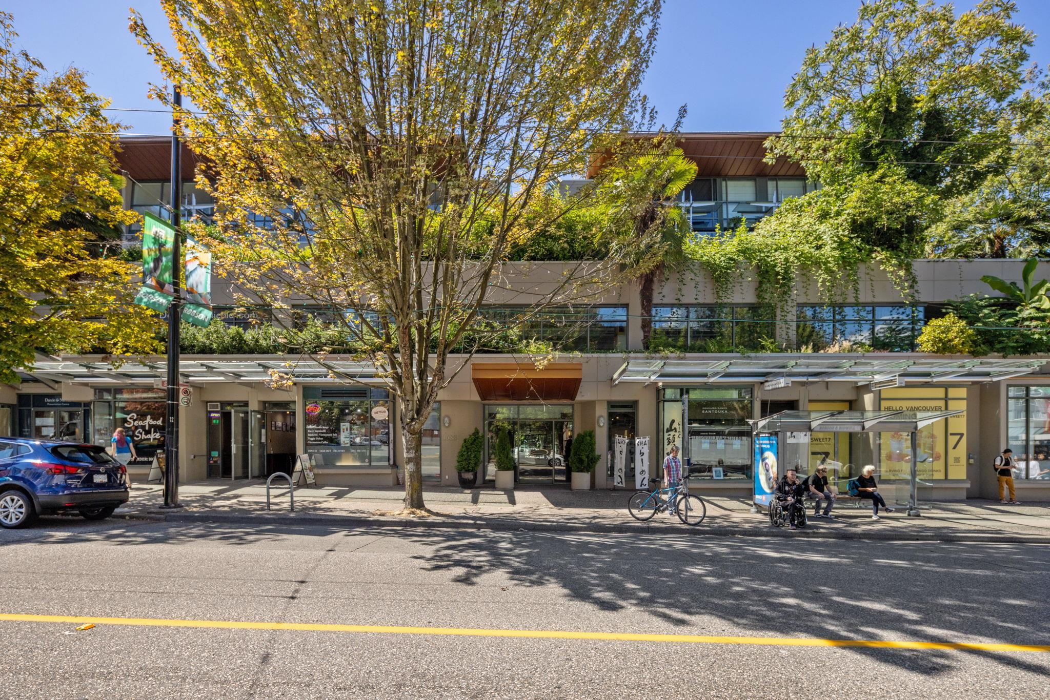 100 1688 ROBSON STREET, R3078185, BC,