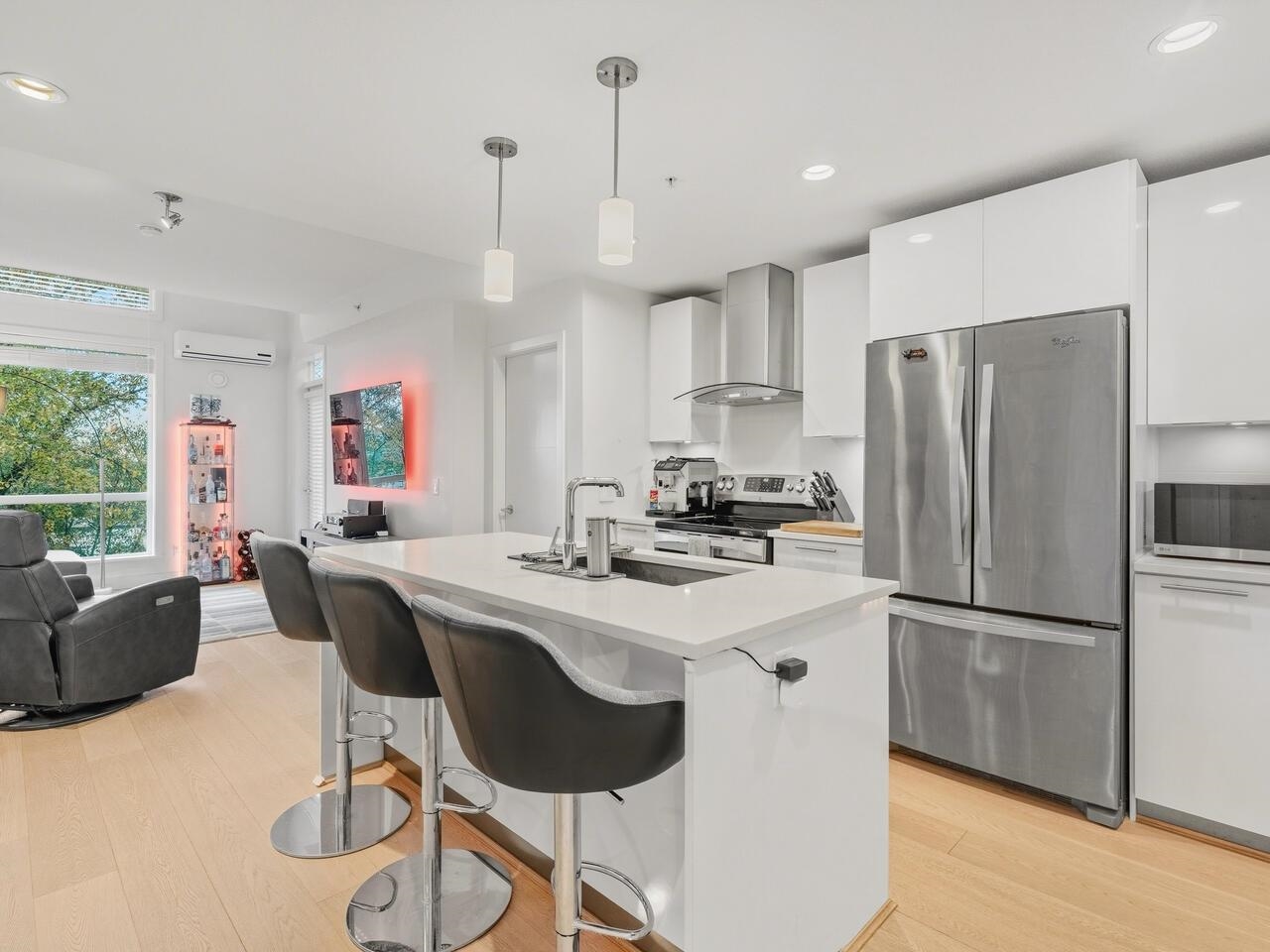 628 723 3RD STREET, R3078255, BC,