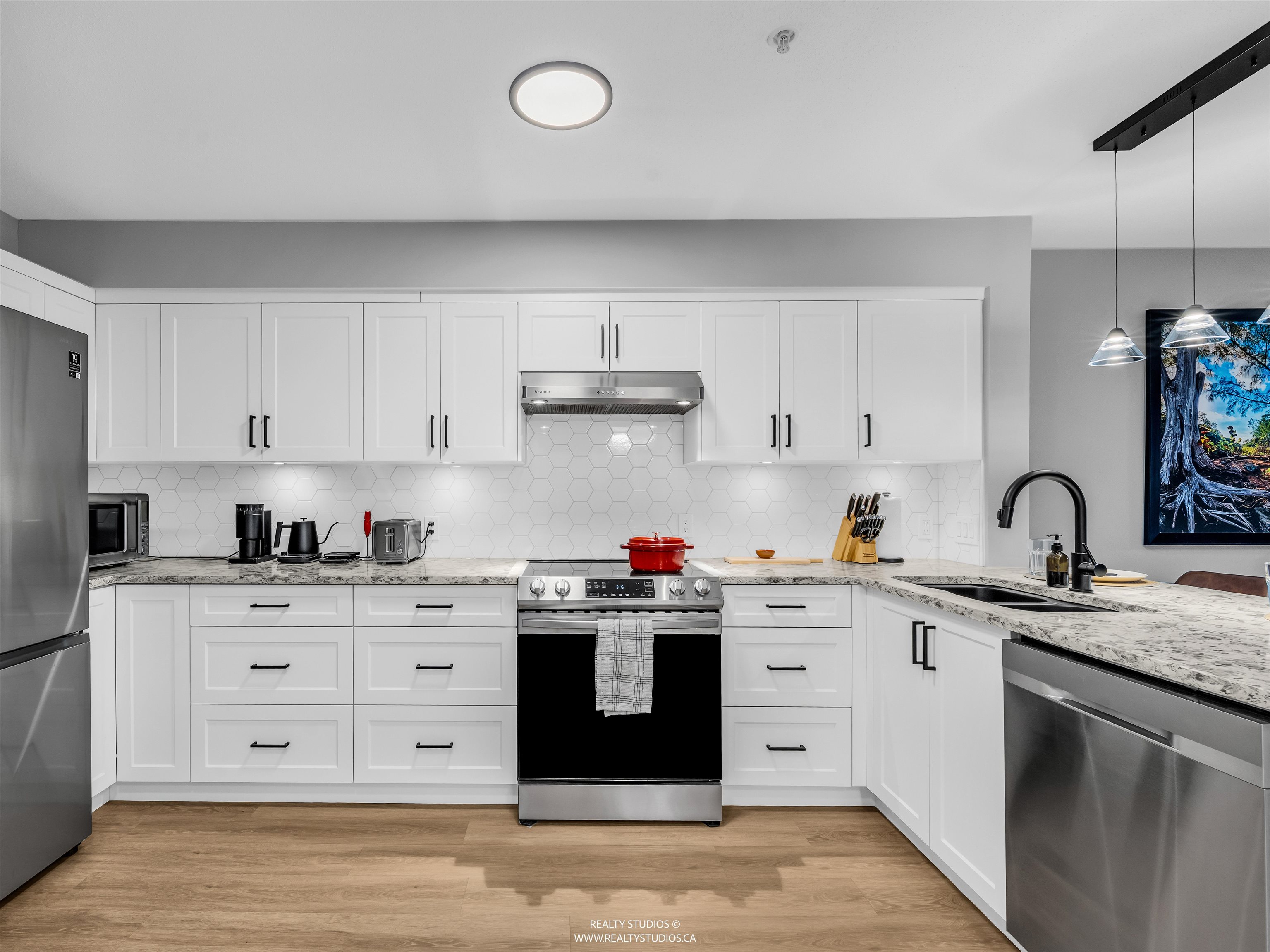 222 10866 CITY PARKWAY WAY, R3078298, BC,