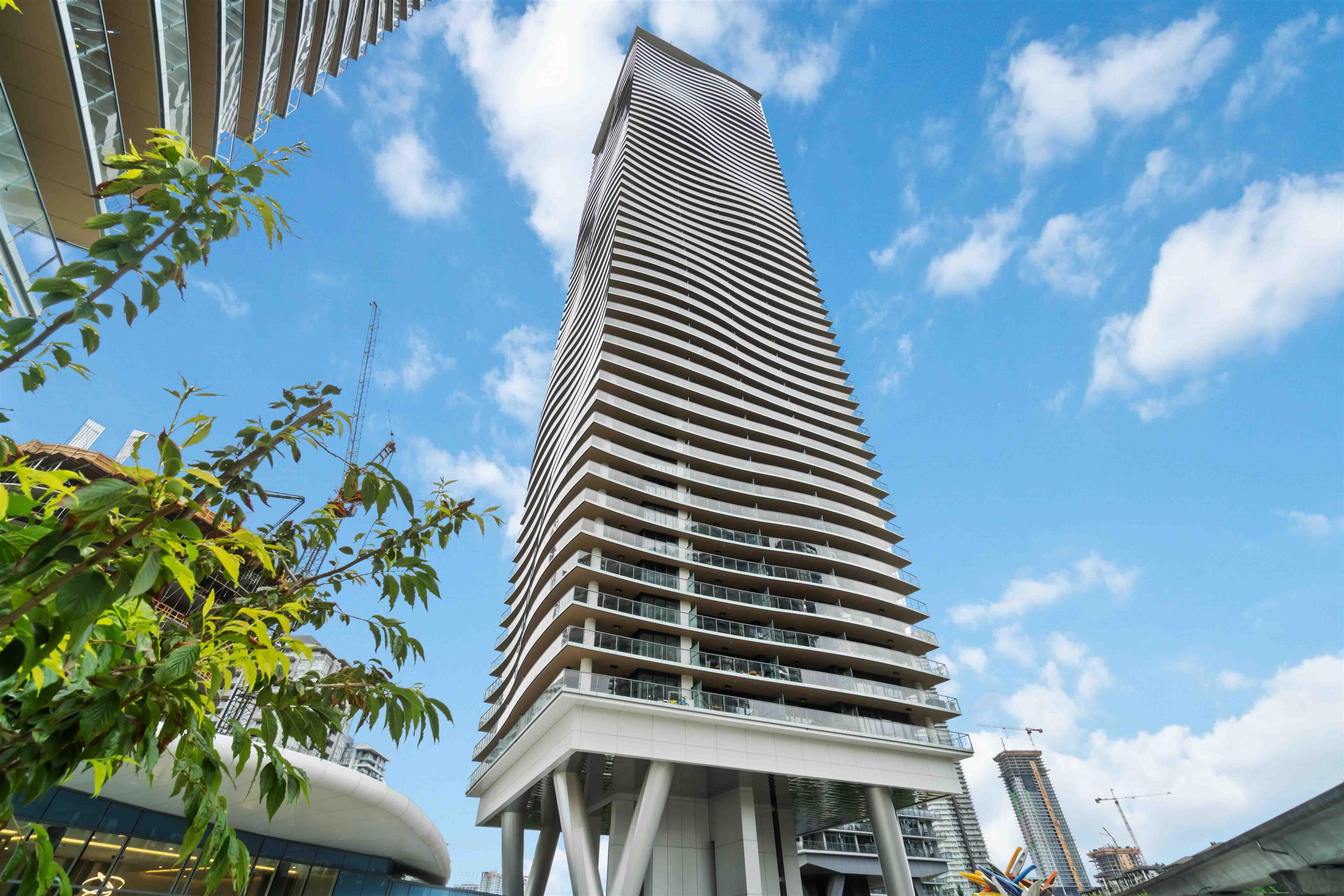 4305 4880 LOUGHEED HIGHWAY, R3078352, BC,