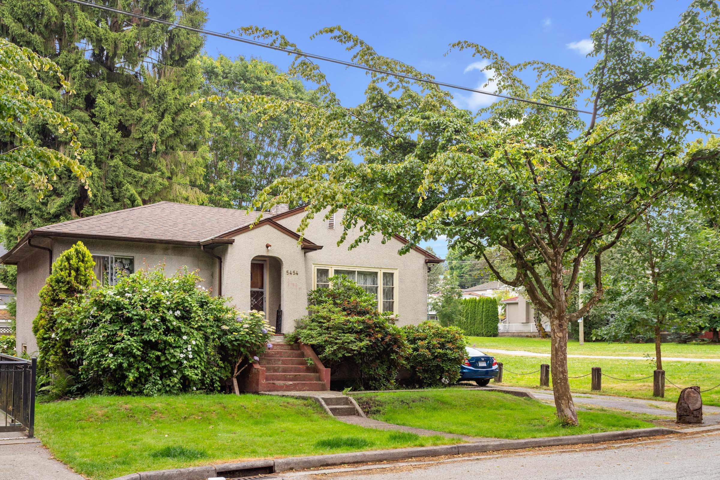 5454 MELBOURNE STREET, Vancouver BC V5R 4L7, R3078429, BC,