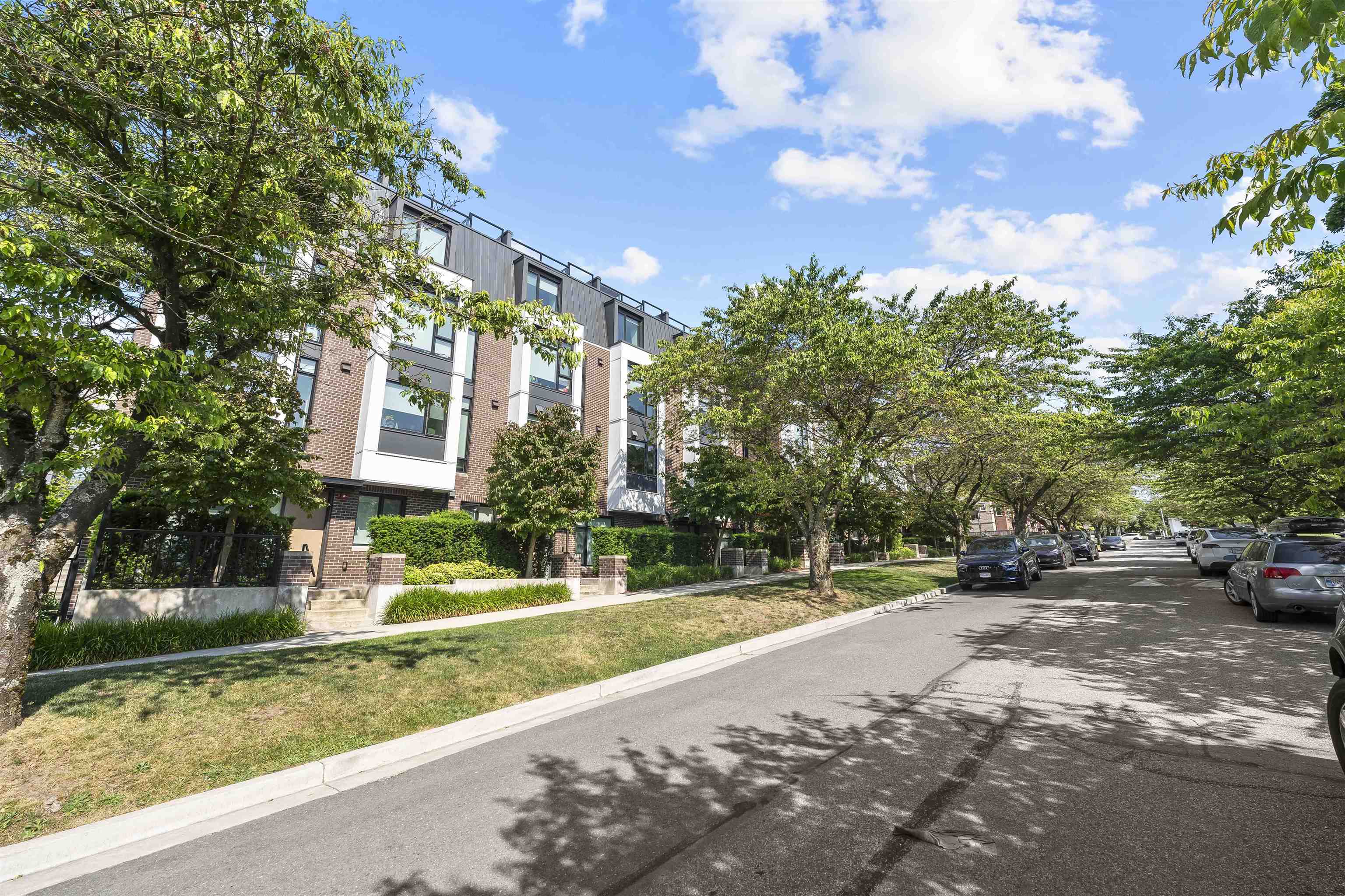 7605 YUKON STREET, Vancouver BC V5X 2Y4, R3078465, BC,