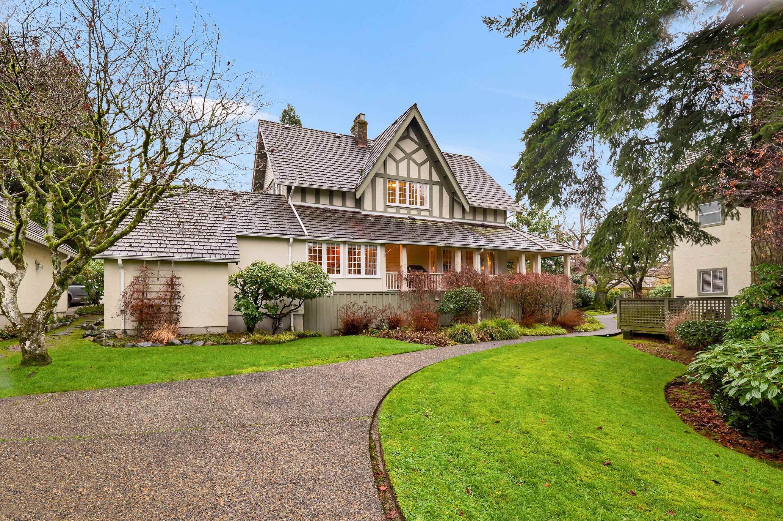 1509 MAHON AVENUE, North Vancouver BC V7M 2S6, R3078742, BC,