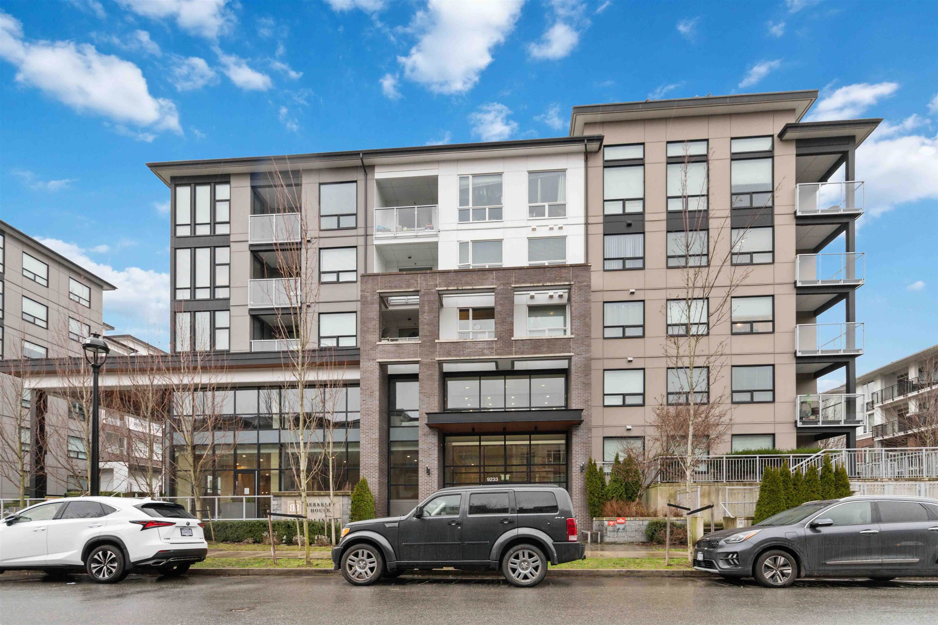 122 9233 ODLIN ROAD, R3078763, BC,