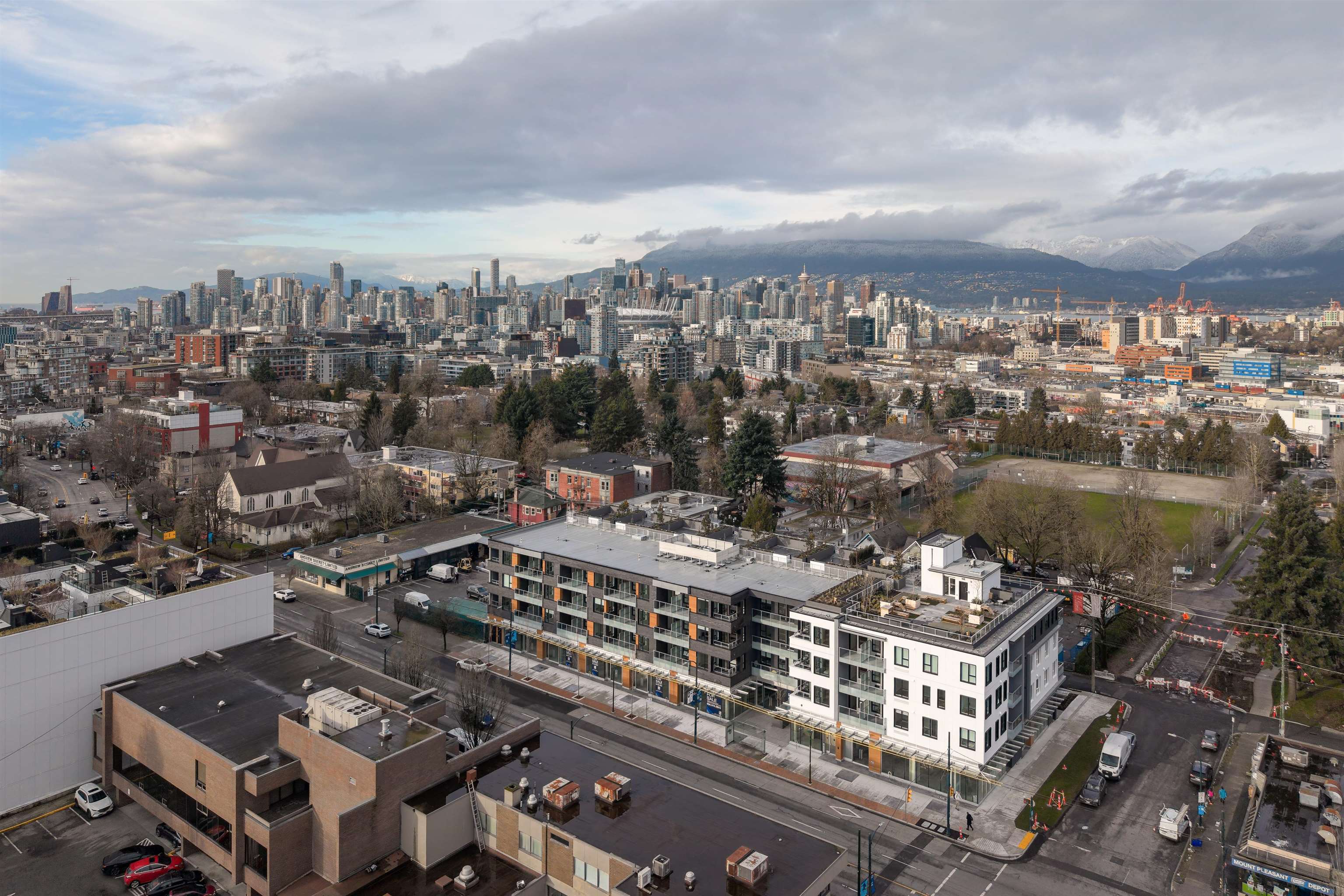 406 2471 SAINT GEORGE STREET, R3078944, BC,