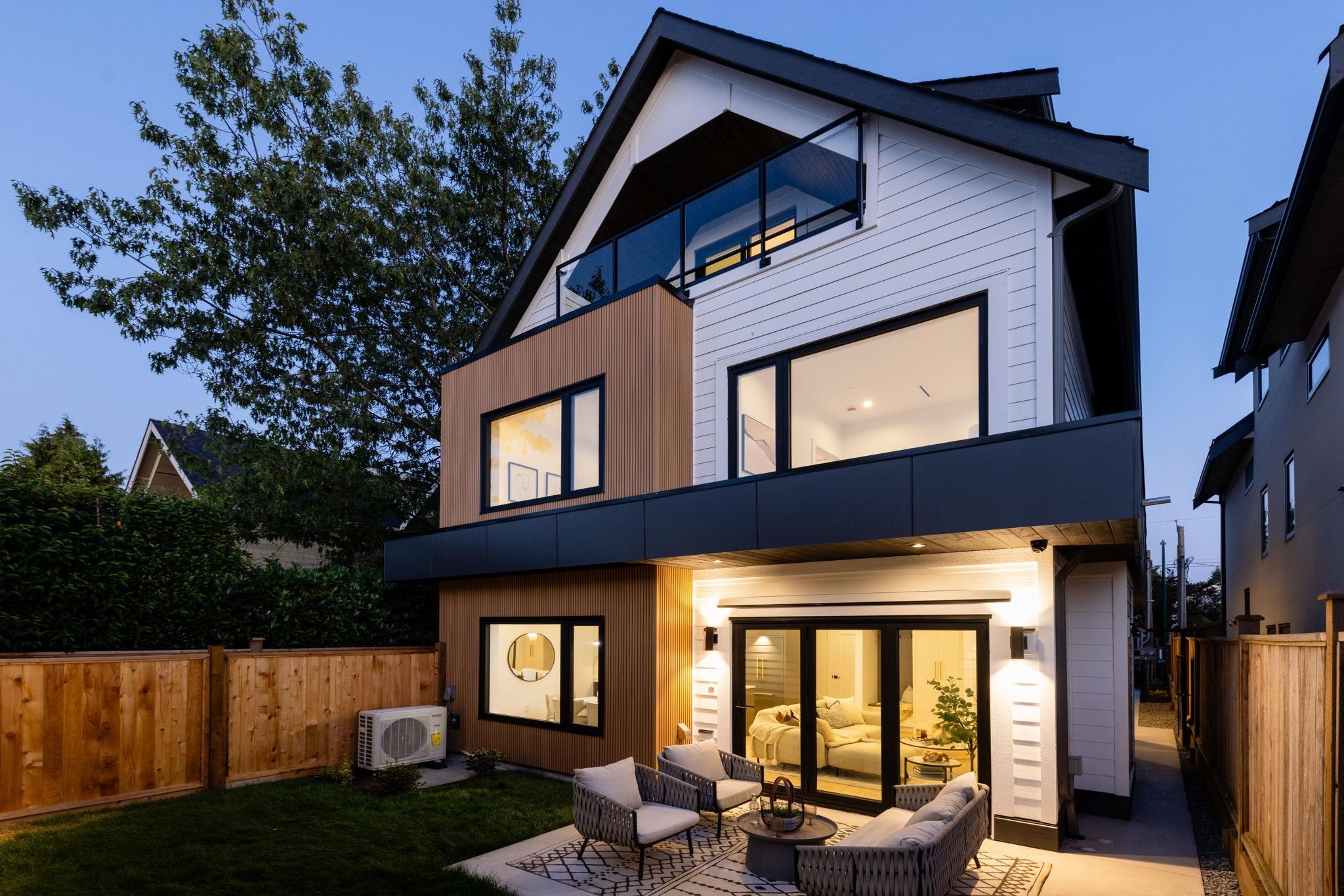 #2 1079 14TH AVENUE, R3078973, BC,