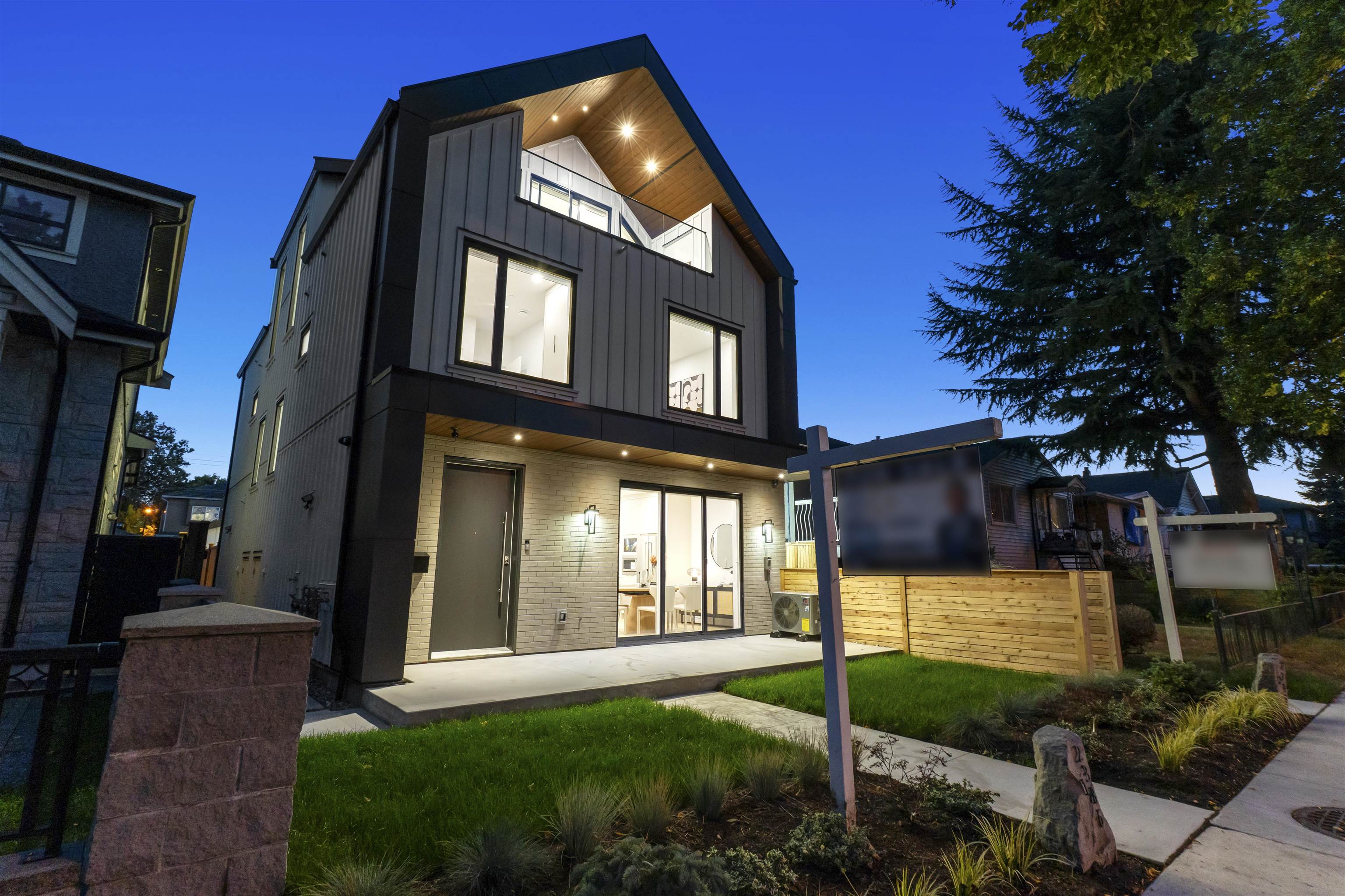 1 2386 45TH AVENUE, R3079044, BC,