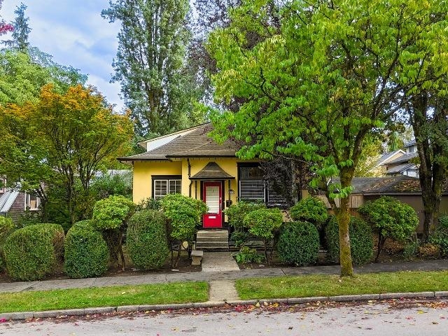 124 SIXTH AVENUE, New Westminster BC V3L 1T4, R3079045, BC,