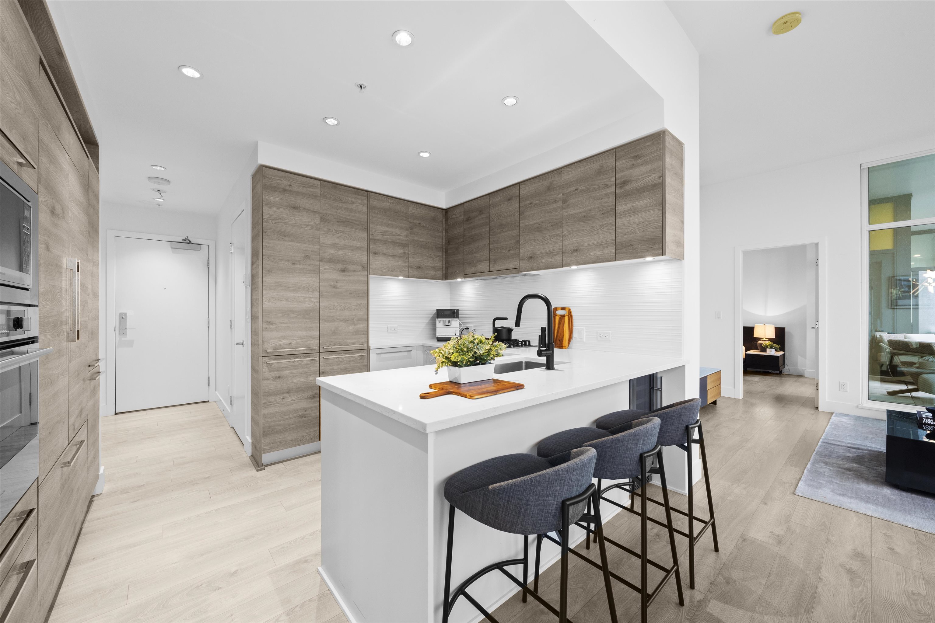 2901 7303 NOBLE LANE, R3079184, BC,