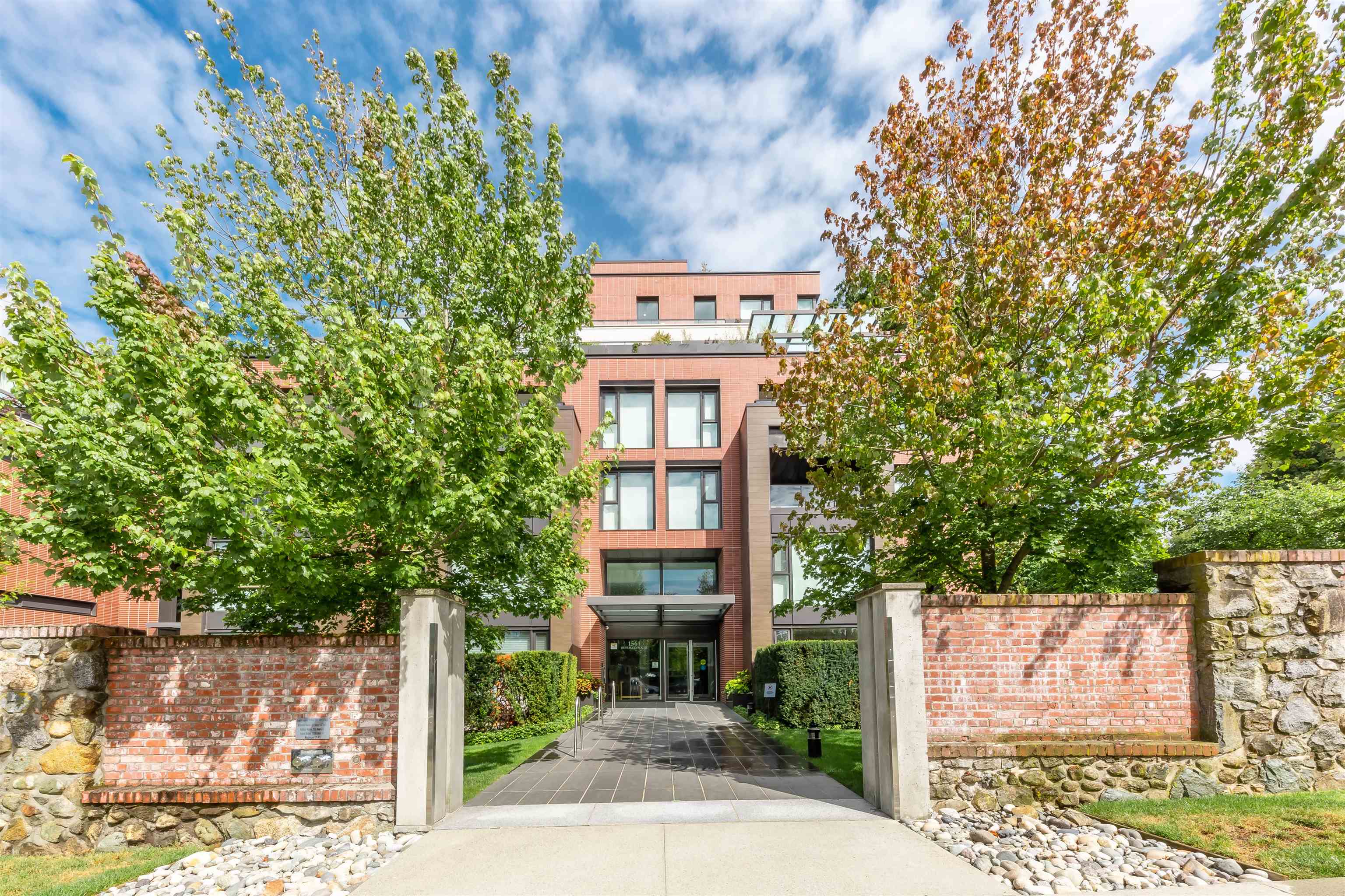 201 1561 57TH AVENUE, R3079277, BC,