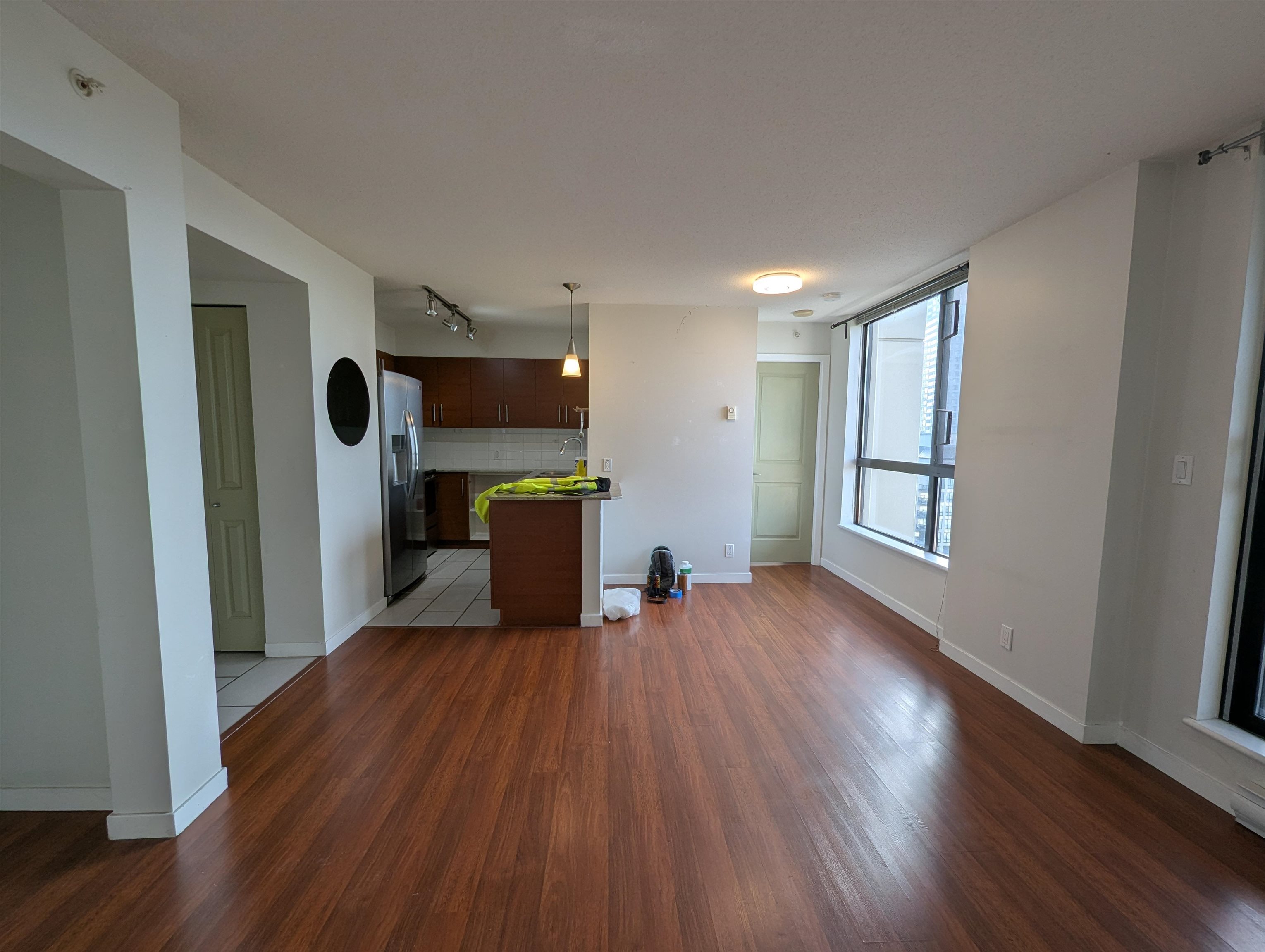 803 814 ROYAL, R3079400, BC,