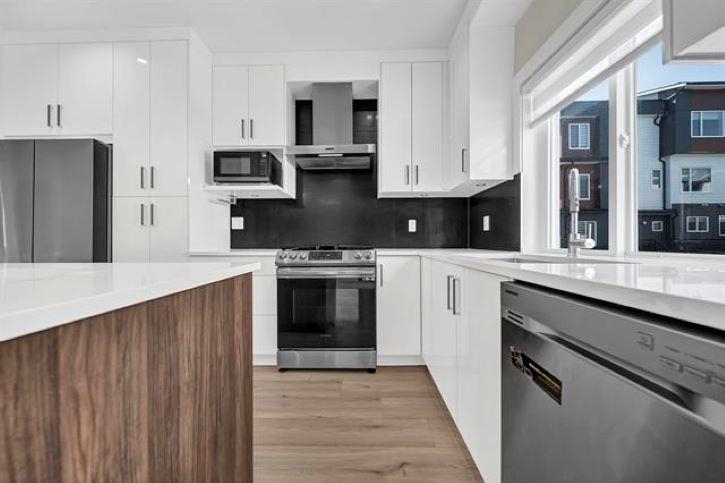 15 9652 162A STREET, Surrey BC V4N 2E4, R3079418, BC,