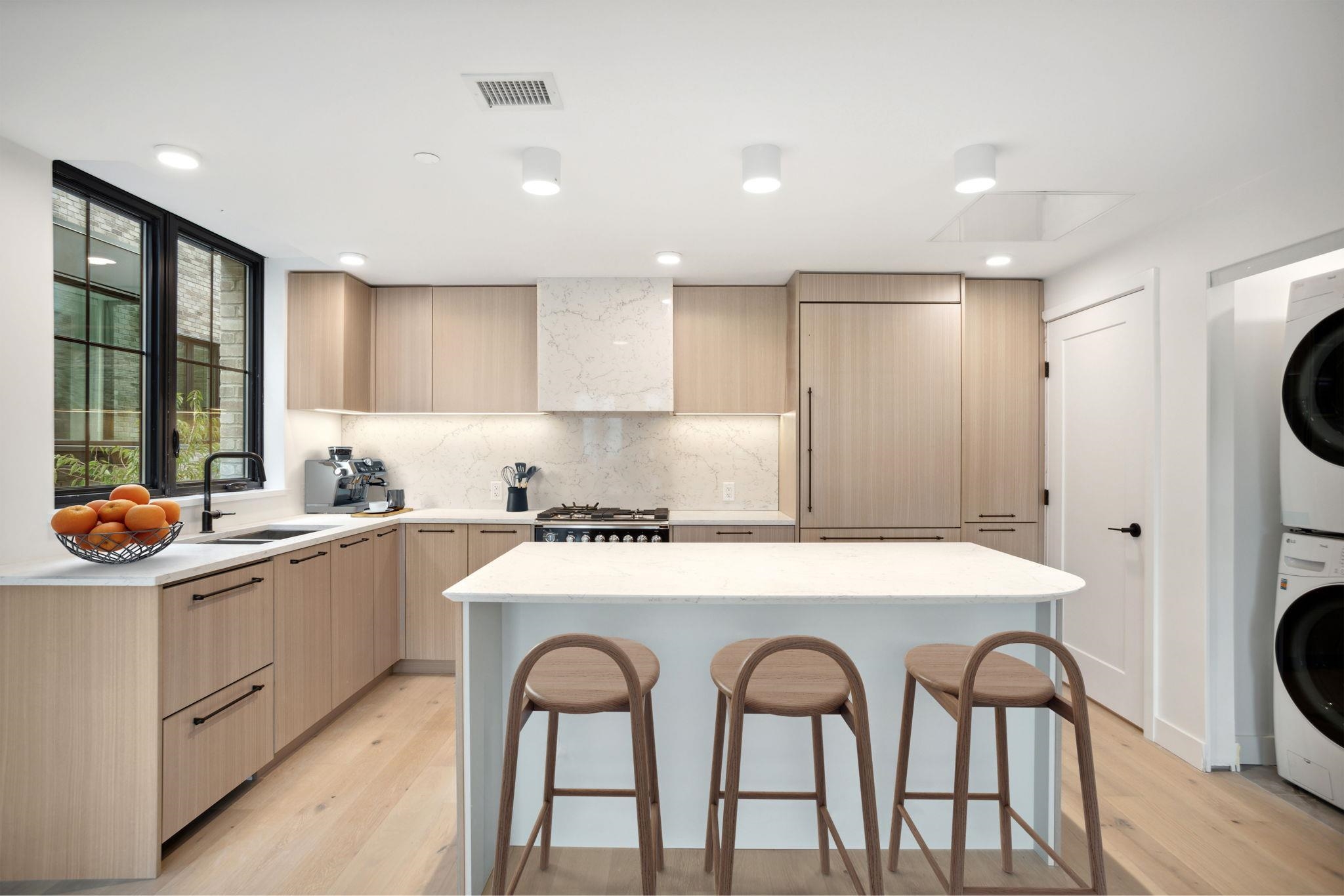 101 157 KING EDWARD AVENUE, R3079439, BC,