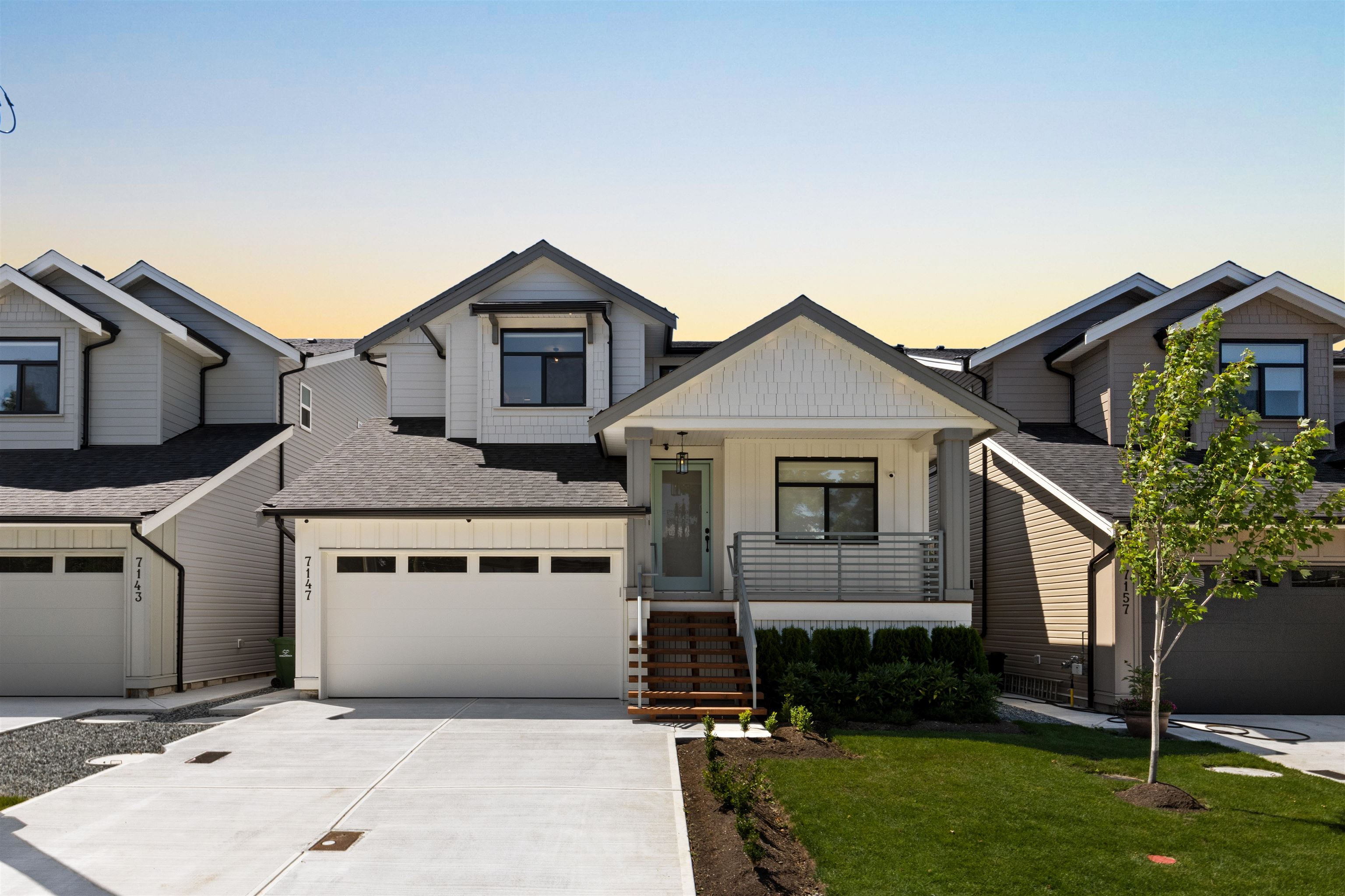 7147 ELWOOD DRIVE, Chilliwack BC V2R 1G8, R3079446, BC,