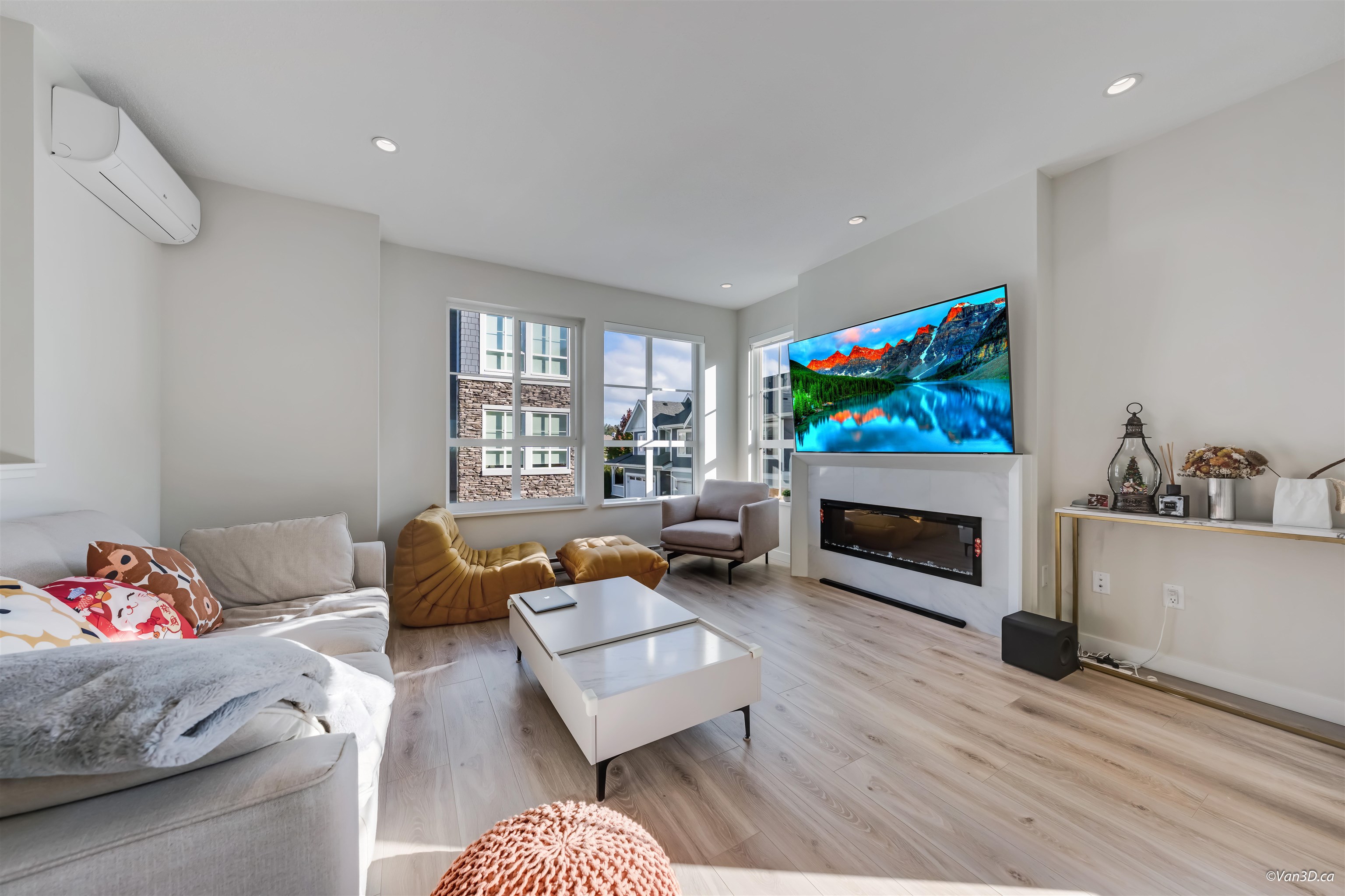 16 5311 ADMIRAL WAY, R3079500, BC,