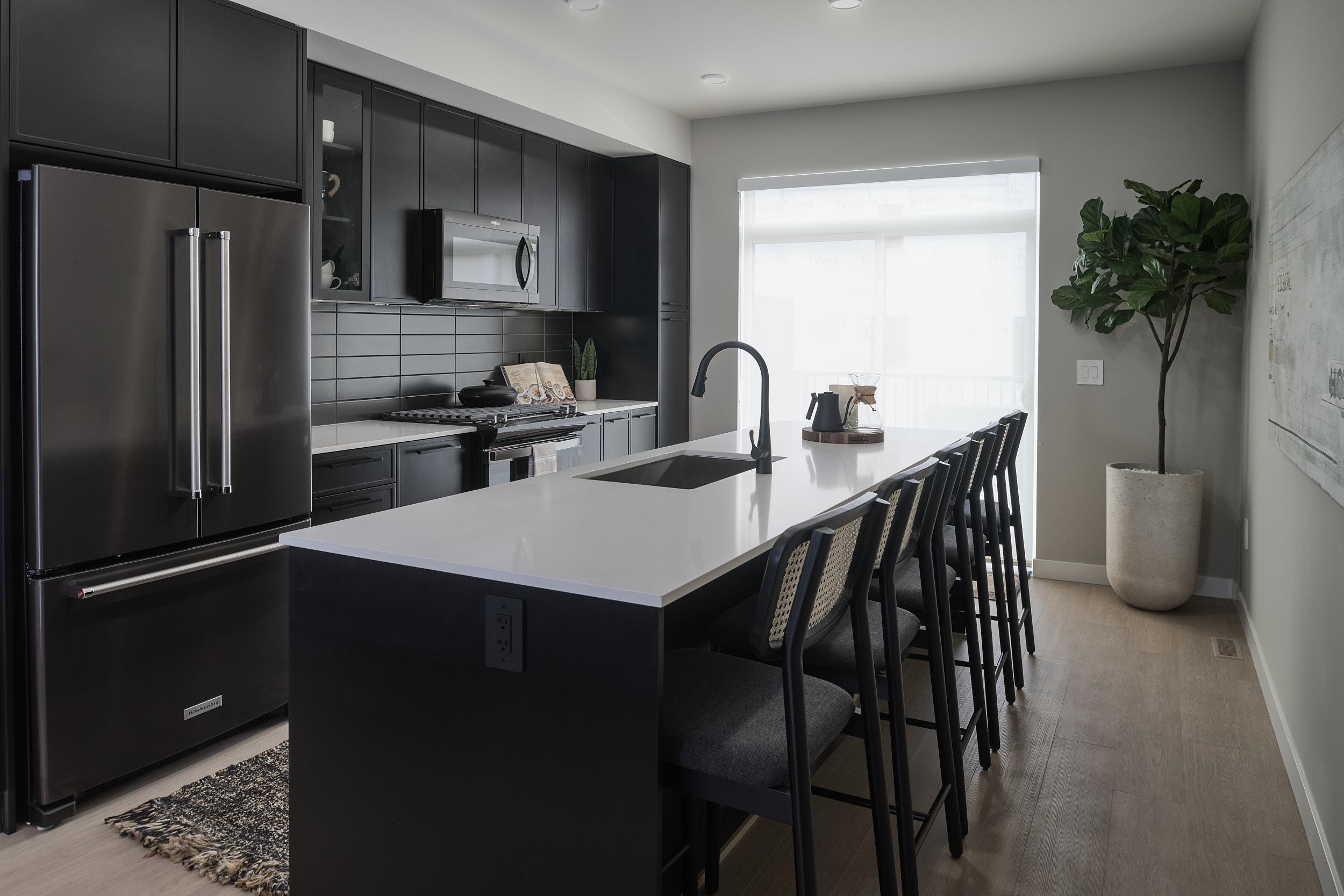 8 2886 MONTROSE AVENUE, R3079736, BC,