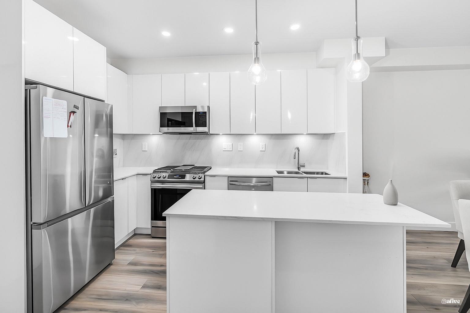 A306 8447 202 STREET, R3079794, BC,