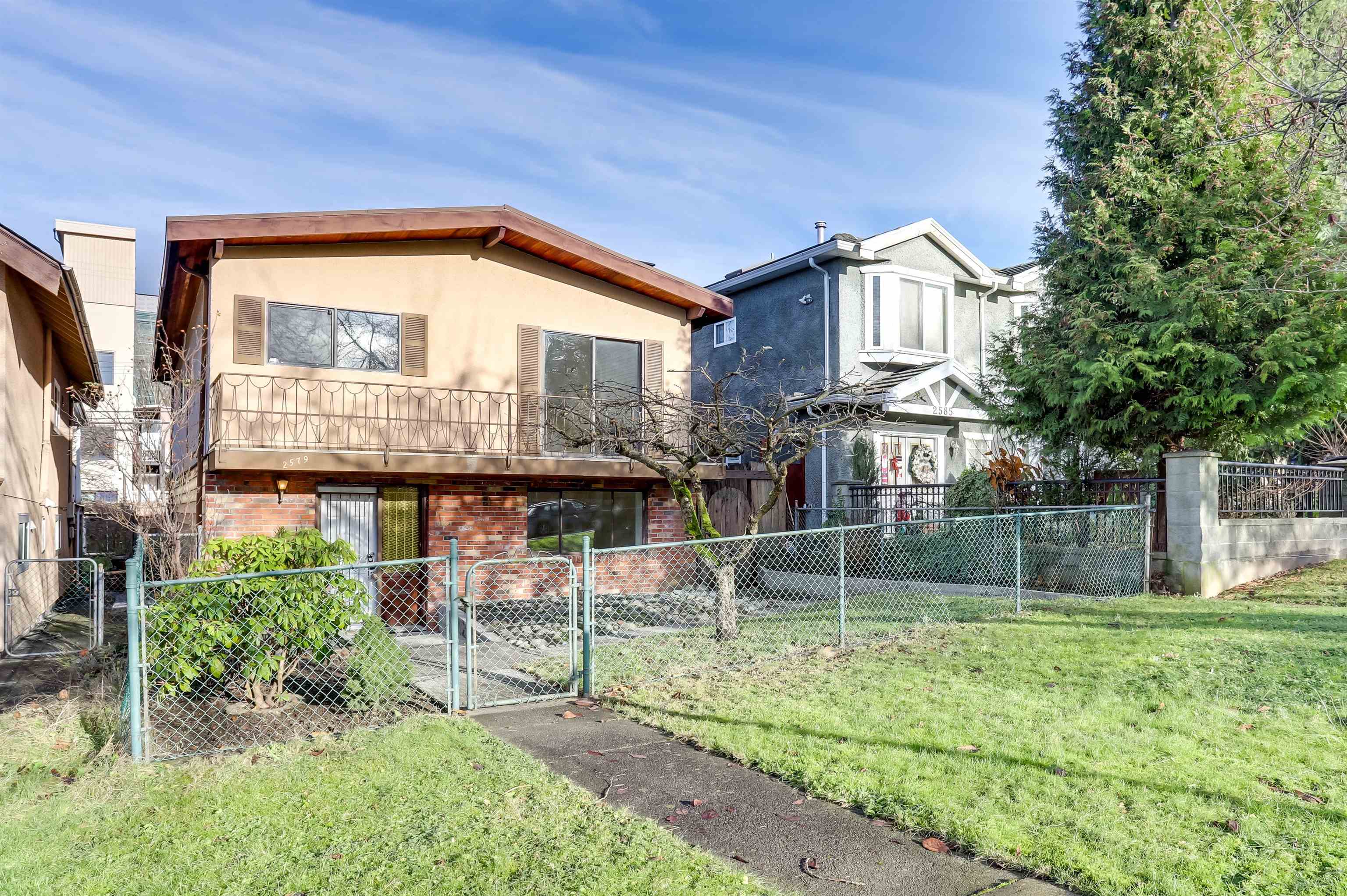 2579 E PENDER STREET, Vancouver BC V5K 2B4, R3079855, BC,