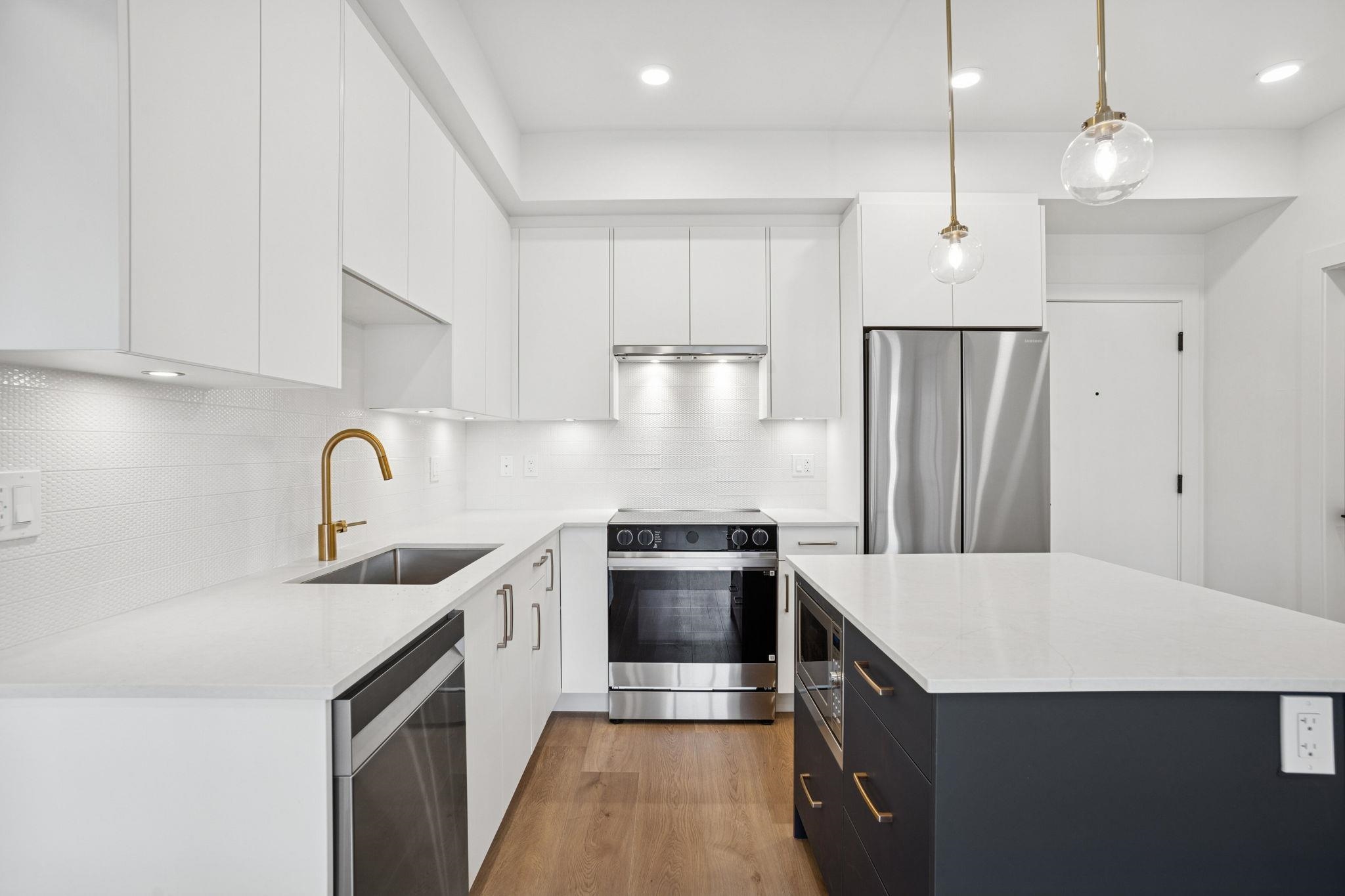 414 20286 72B AVENUE, R3079947, BC,